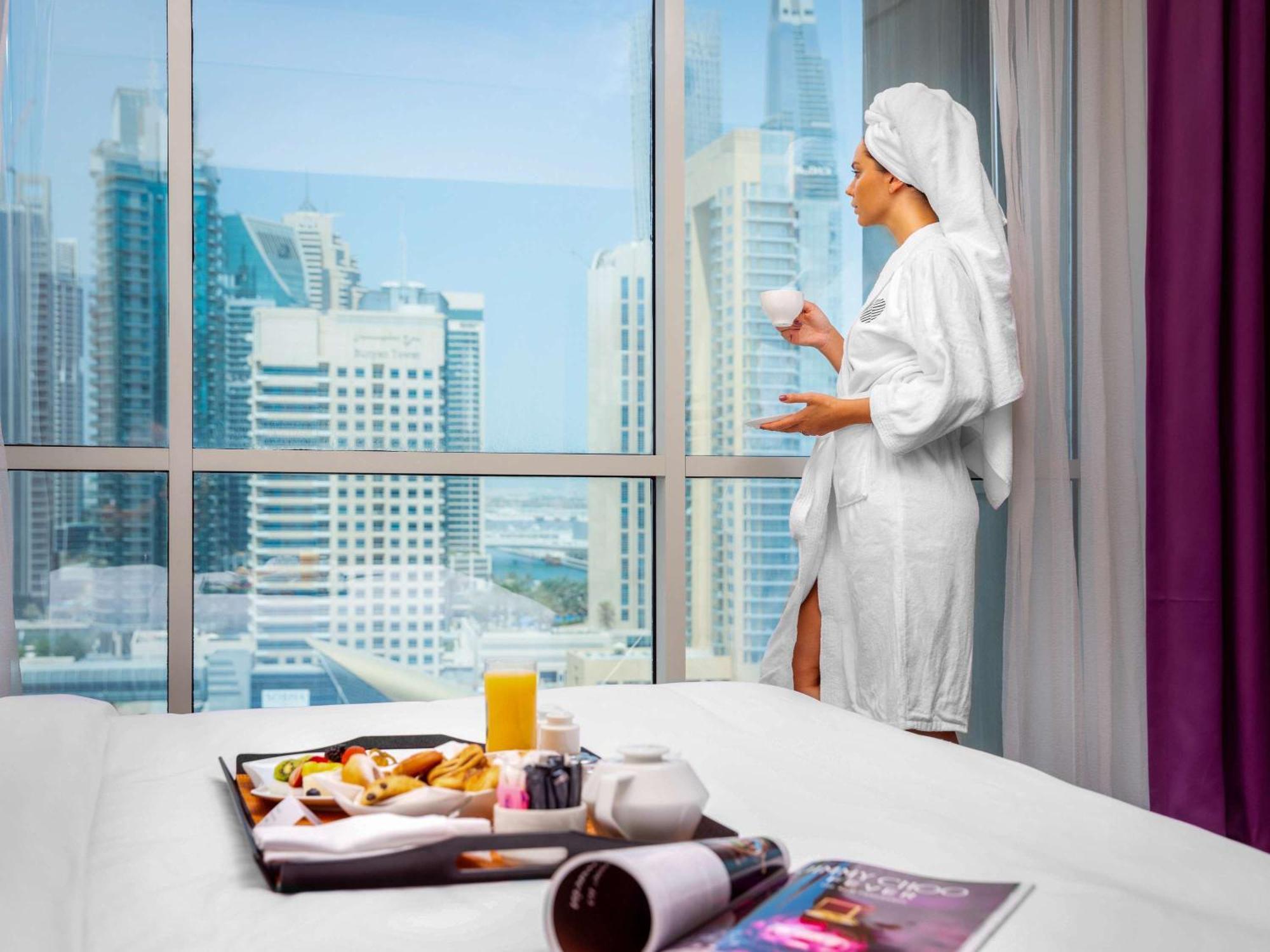 Pullman Jumeirah Lakes Towers 5*