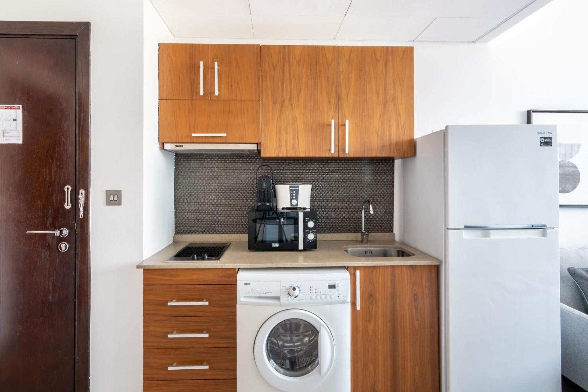 Apartment Silkhaus Elegant In The Difc With Balcony And Views
