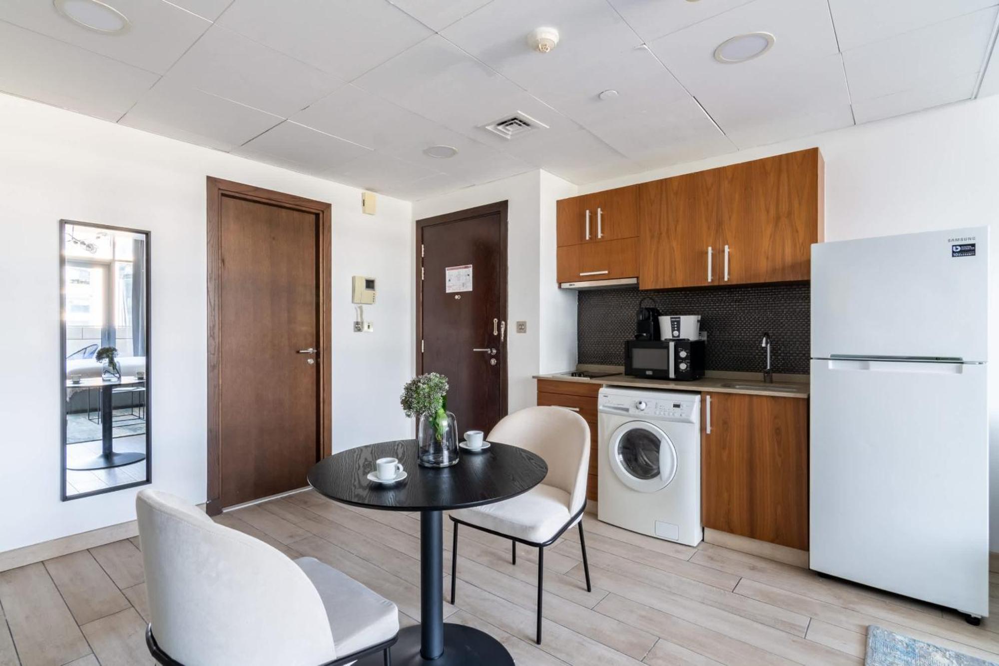 Silkhaus Elegant In The Difc With Balcony And Views *