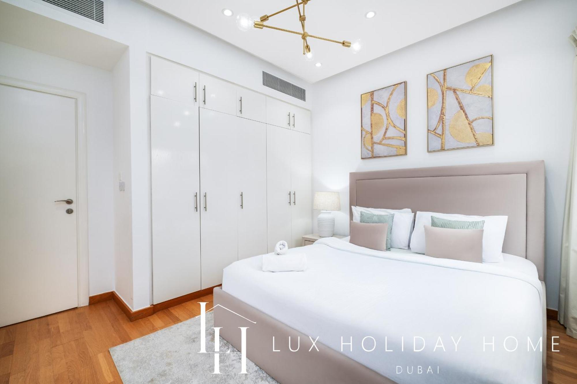 Villa Lux The Meadows 5 Bed