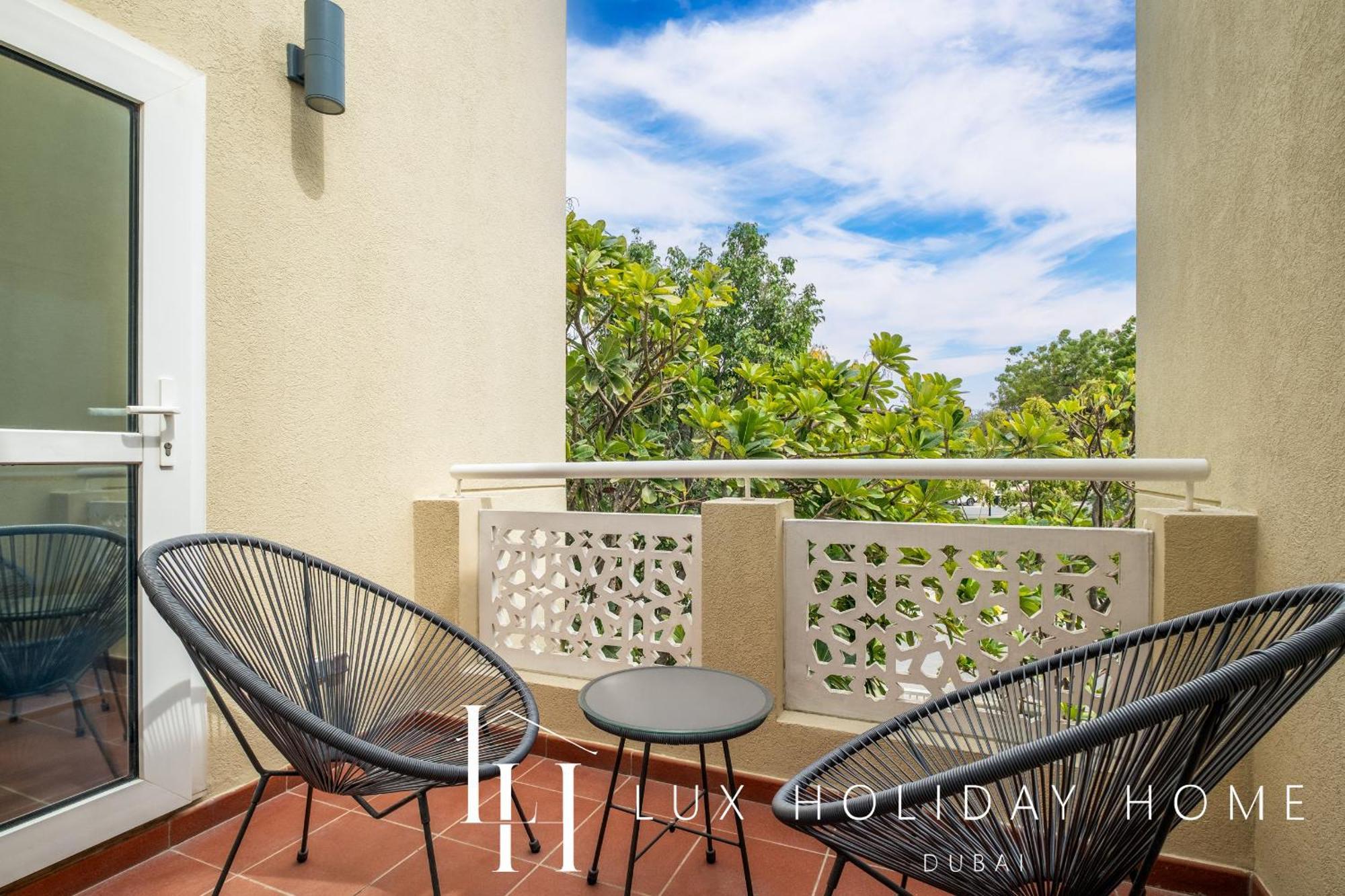 Villa Lux The Meadows 5 Bed Dubai