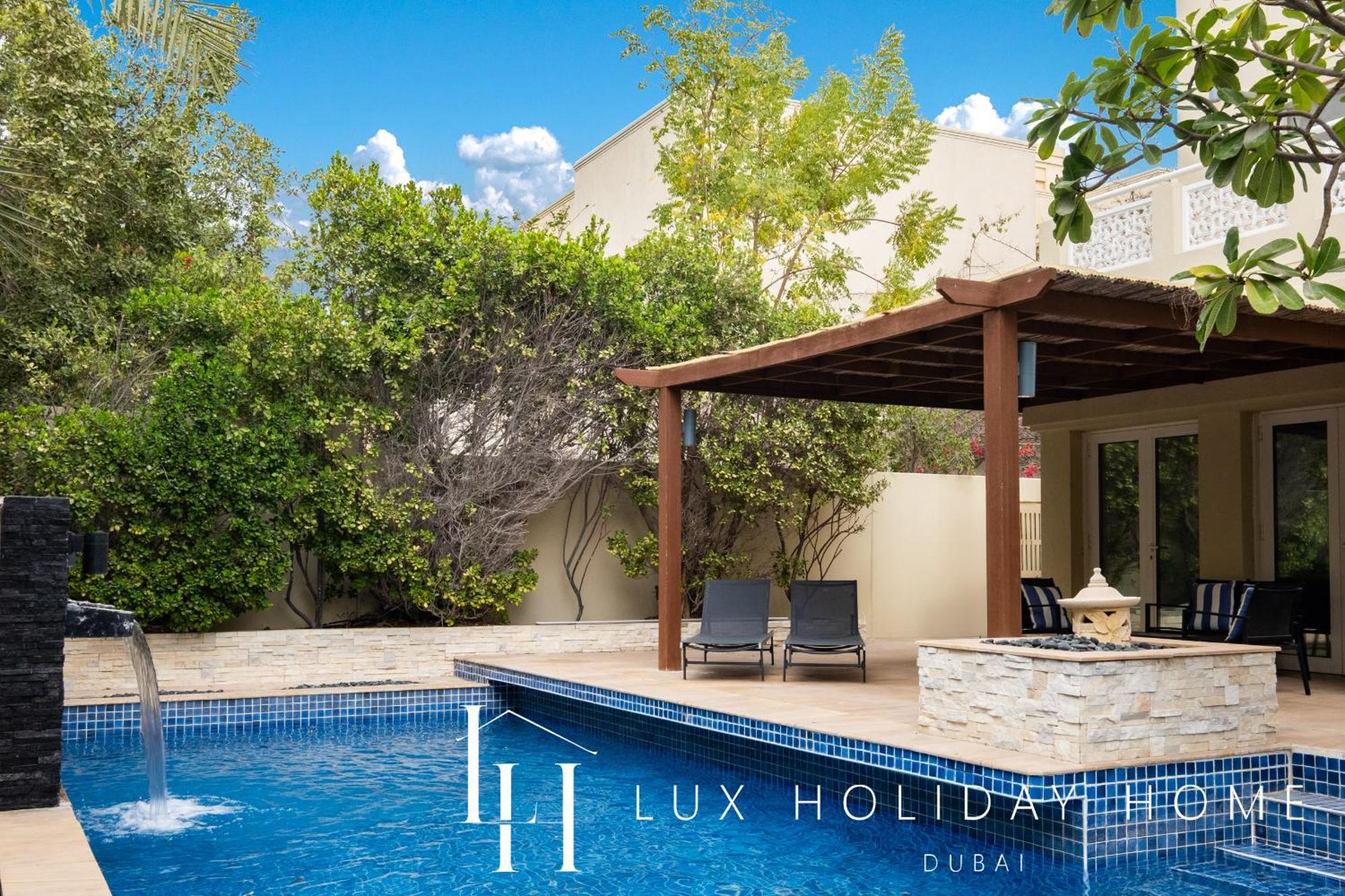 Villa Lux The Meadows 5 Bed Dubai
