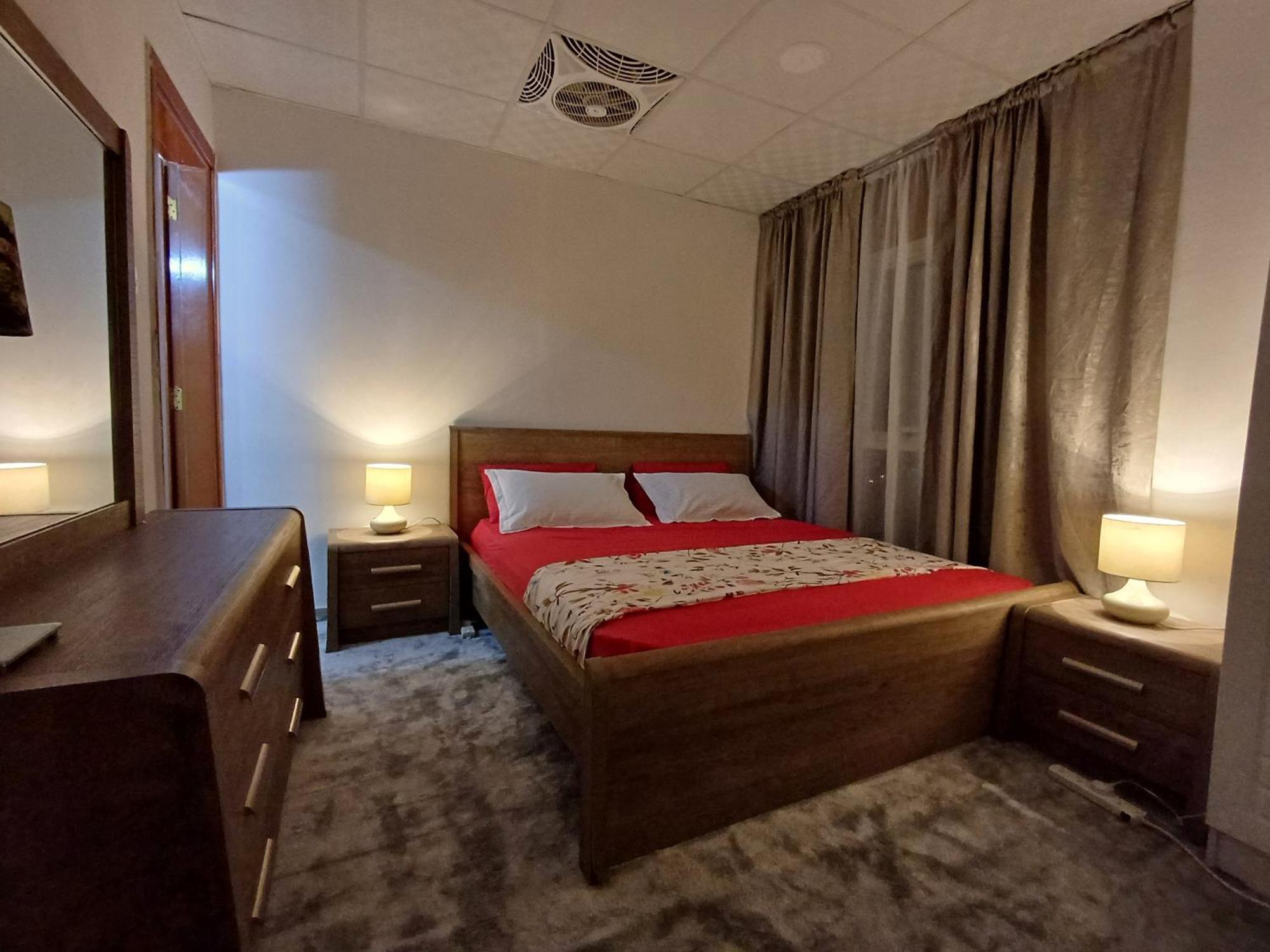 Sahara And Private Homestay Dubai