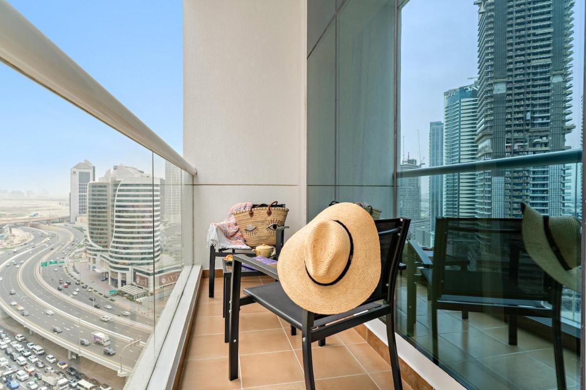 Apartment Downtown By Burj Khalifa & Mall Dubai