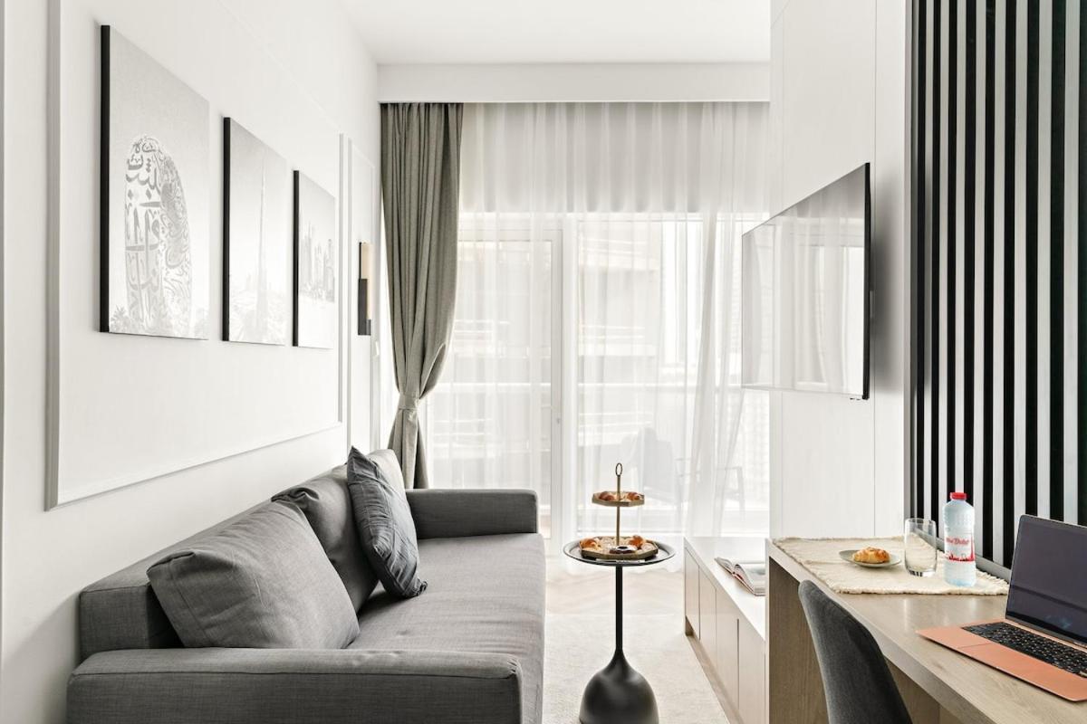 Downtown By Burj Khalifa & Mall Apartment *