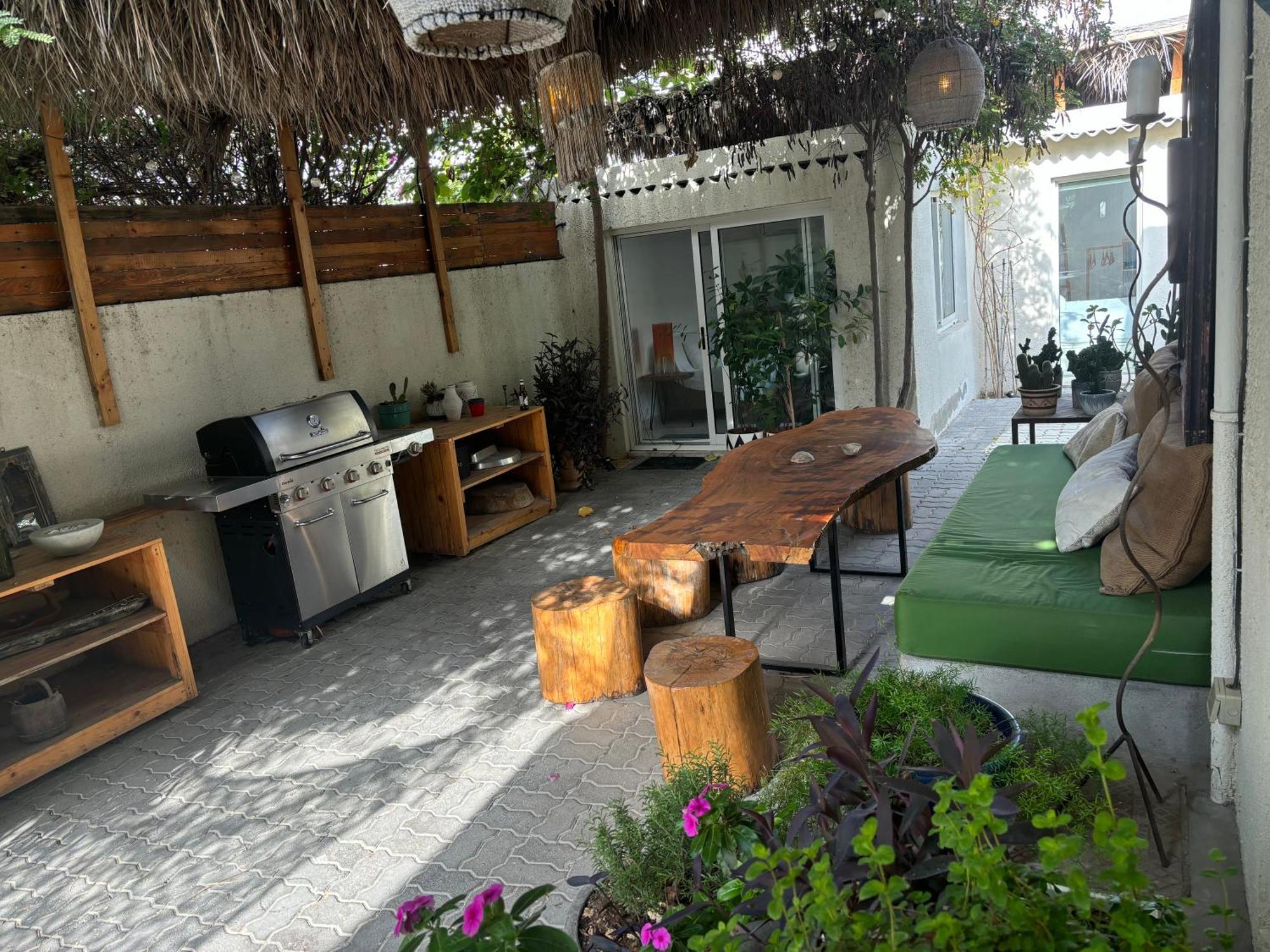 Holiday home Private With Bbq Area 5 Min Walk To Beach!