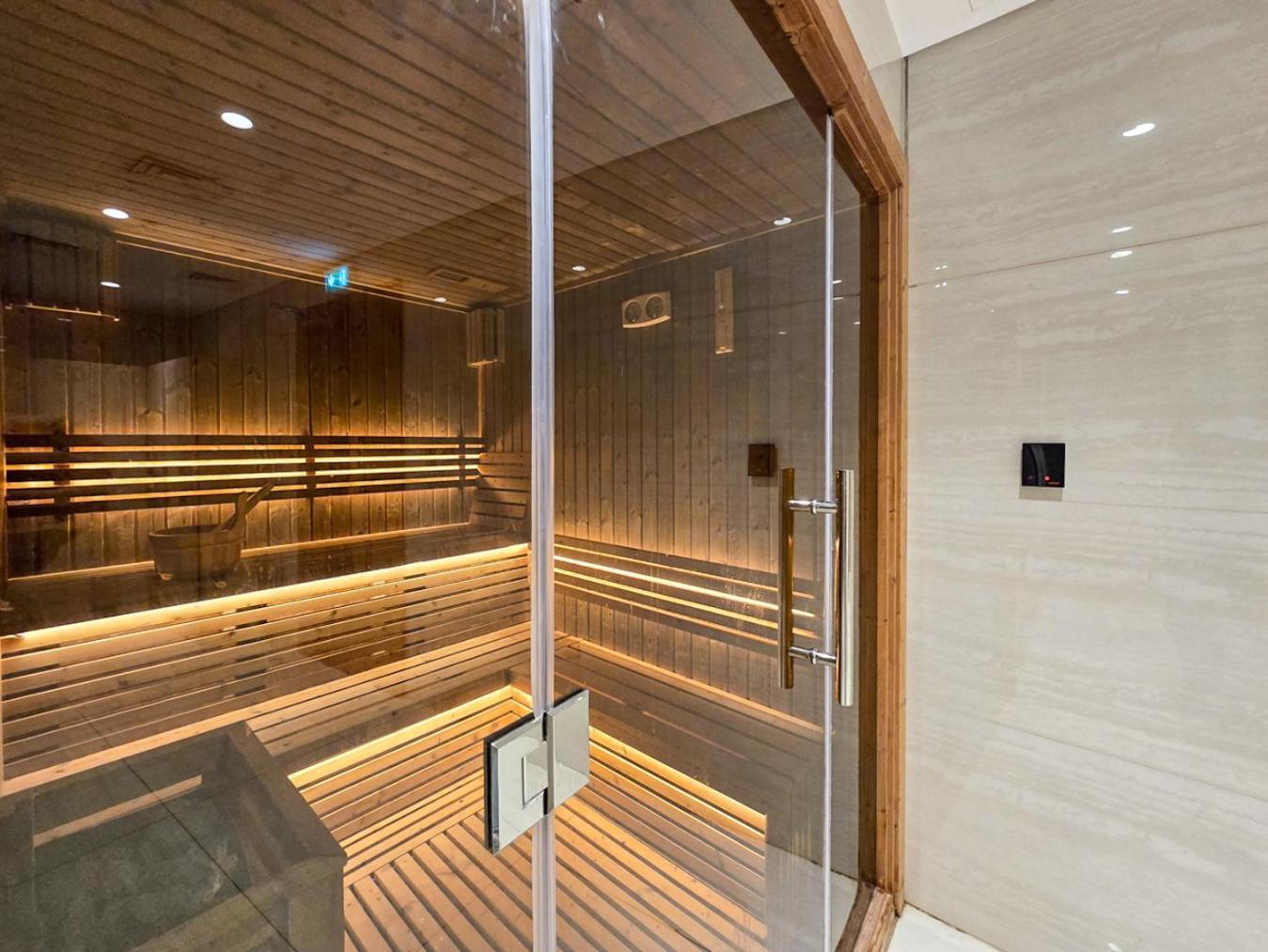 Easygo- Luxury 1br With Burj Khalifa View And Lavish Amenities Apartment