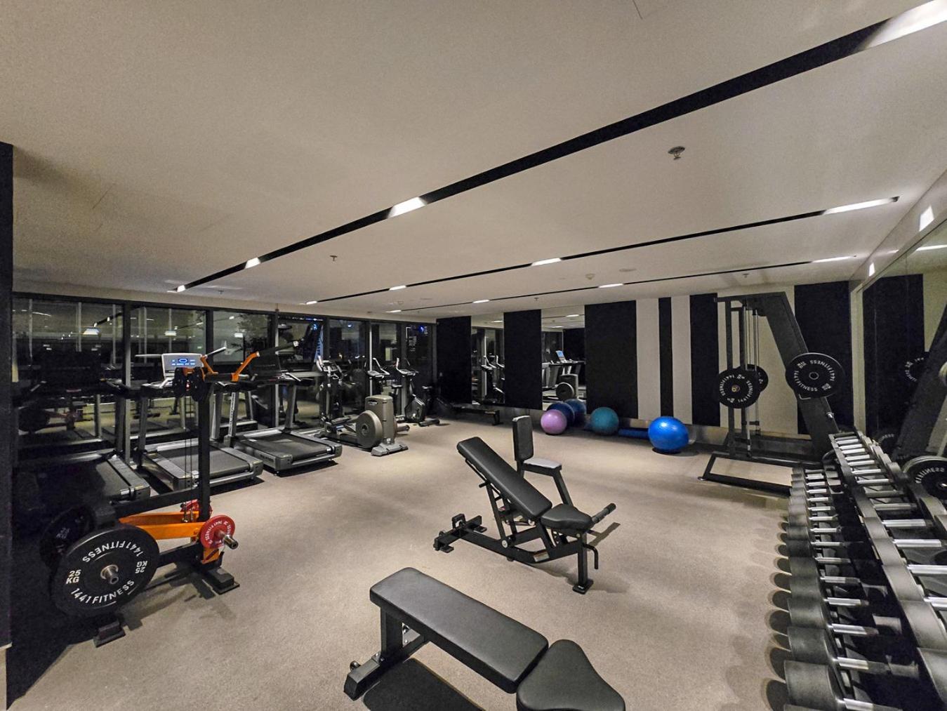 Easygo- Luxury 1br With Burj Khalifa View And Lavish Amenities * Dubai