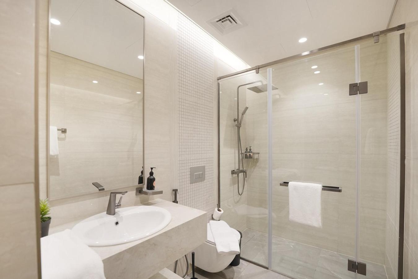 Easygo- Luxury 1br With Burj Khalifa View And Lavish Amenities * Dubai