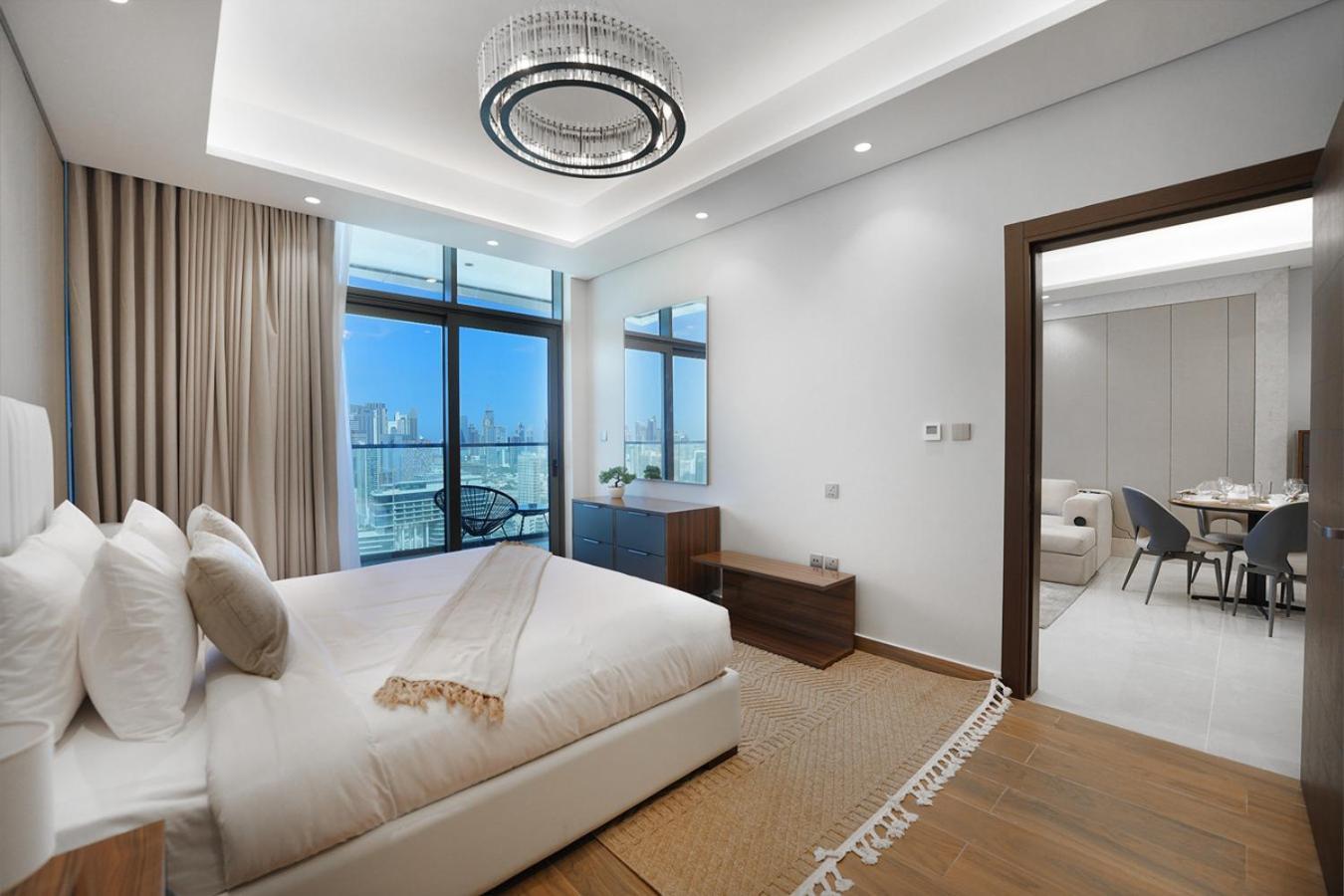 Easygo- Luxury 1br With Burj Khalifa View And Lavish Amenities Apartment Dubai