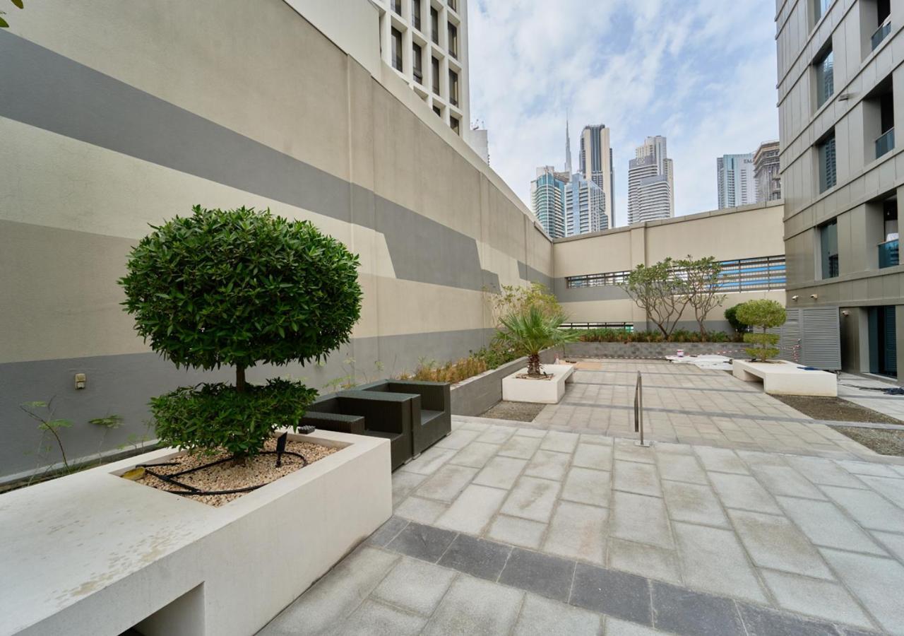 Cozy Studio Hideaway In Luxe Business Bay By Voye Homes Dubai