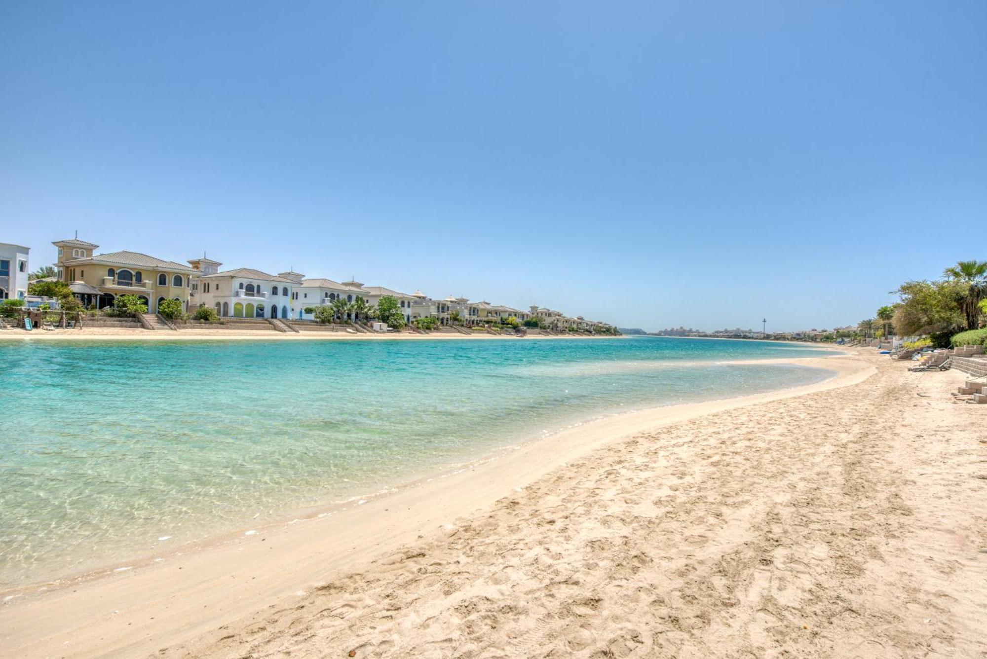 Luxurious With Access & Private Pool Villa *