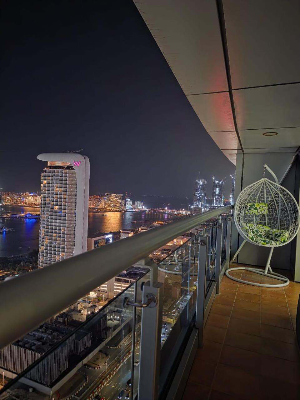 28 * Dubai