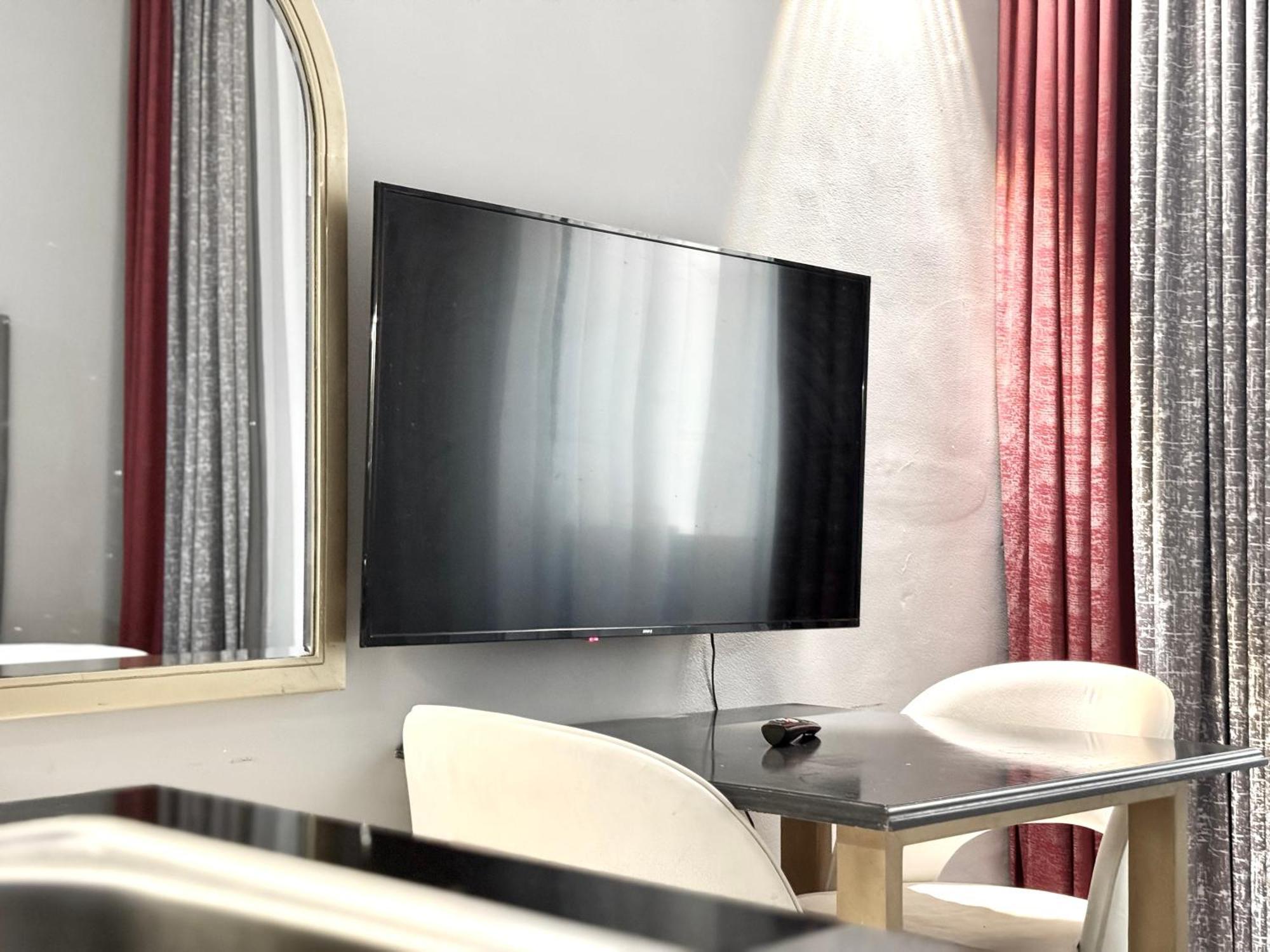 Al Manara Classic Deluxe Apartment