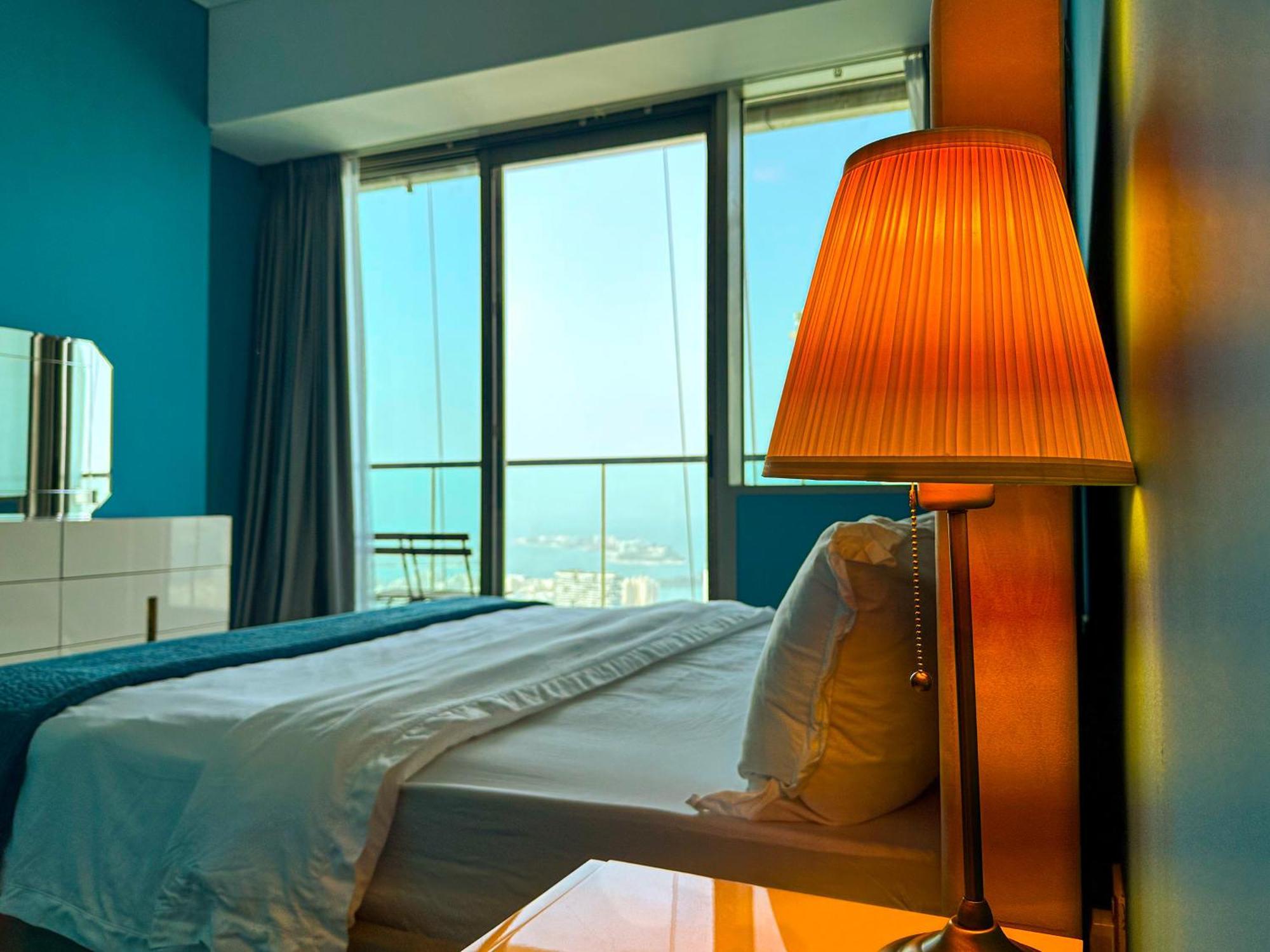Ocean Heights Palm View 1 Bedroom * Dubai