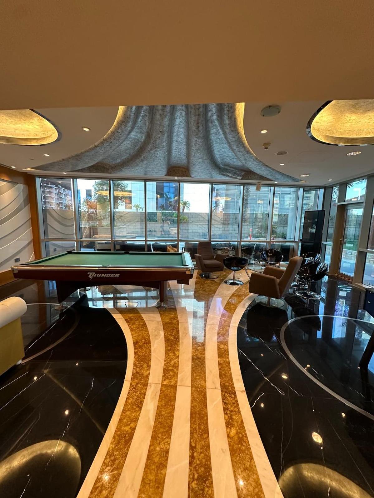 Ocean Heights Palm View 1 Bedroom Apartment Dubai