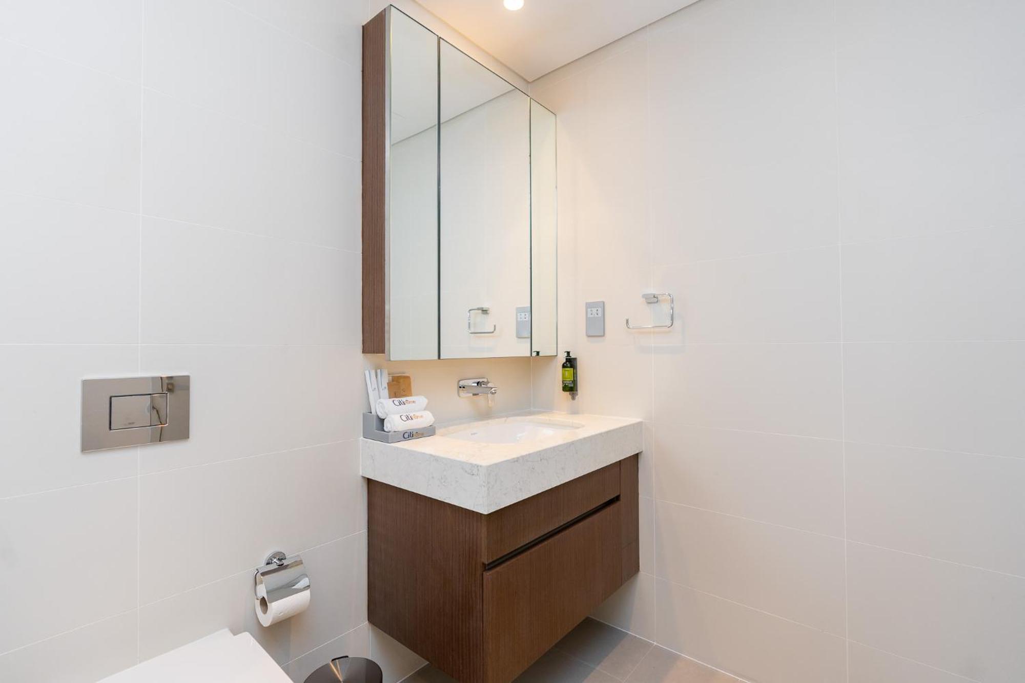 Citihome Exclusive 1br Access At Isle Apartment