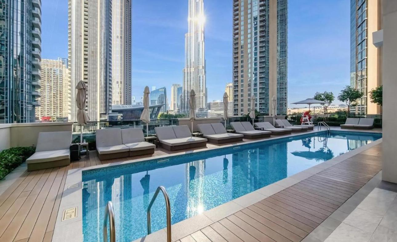 Glamorous Full Fountain View High Floor 4 Bedroom Dubai