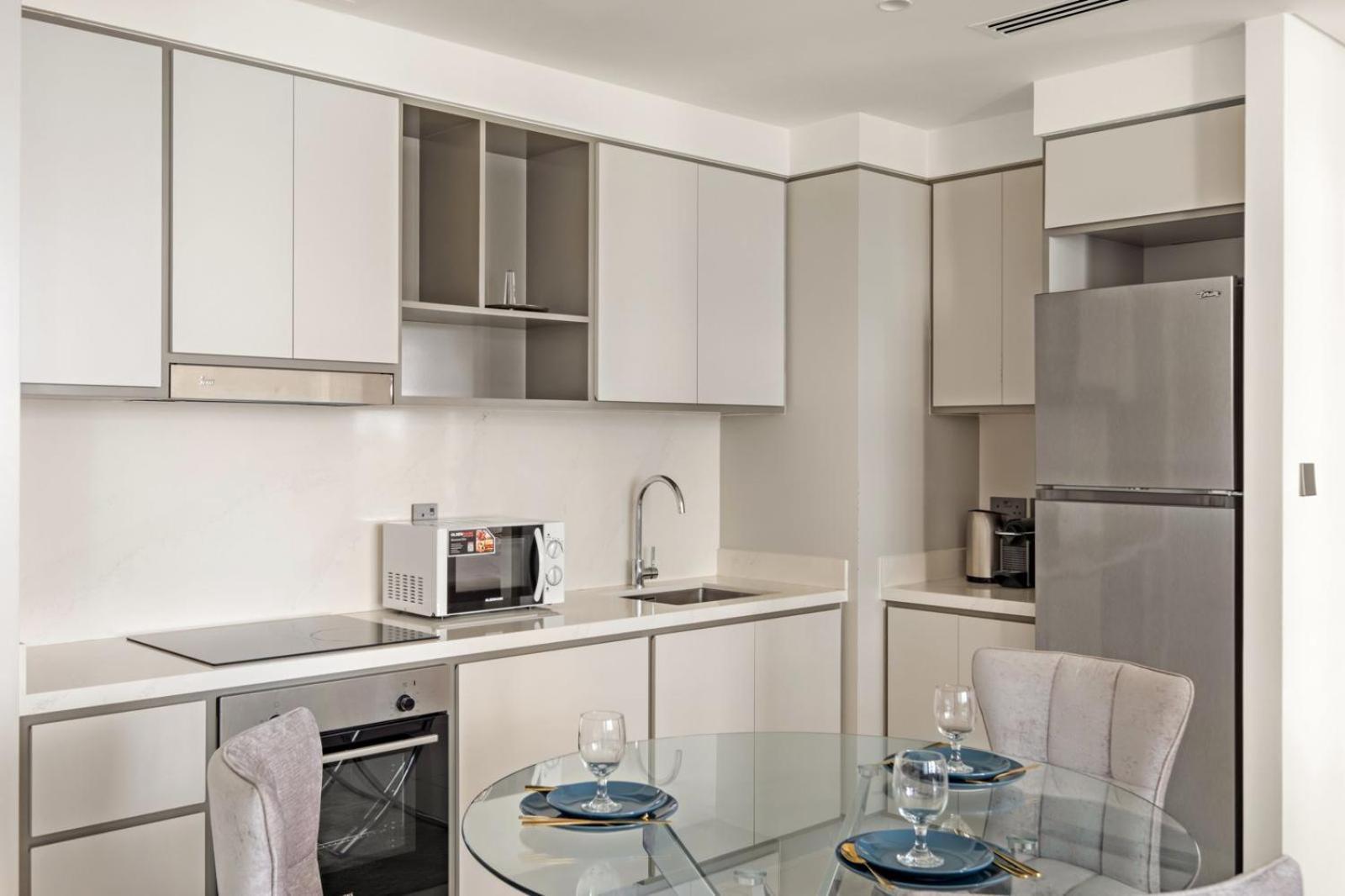 Luxury 1br In Sunrise Bay