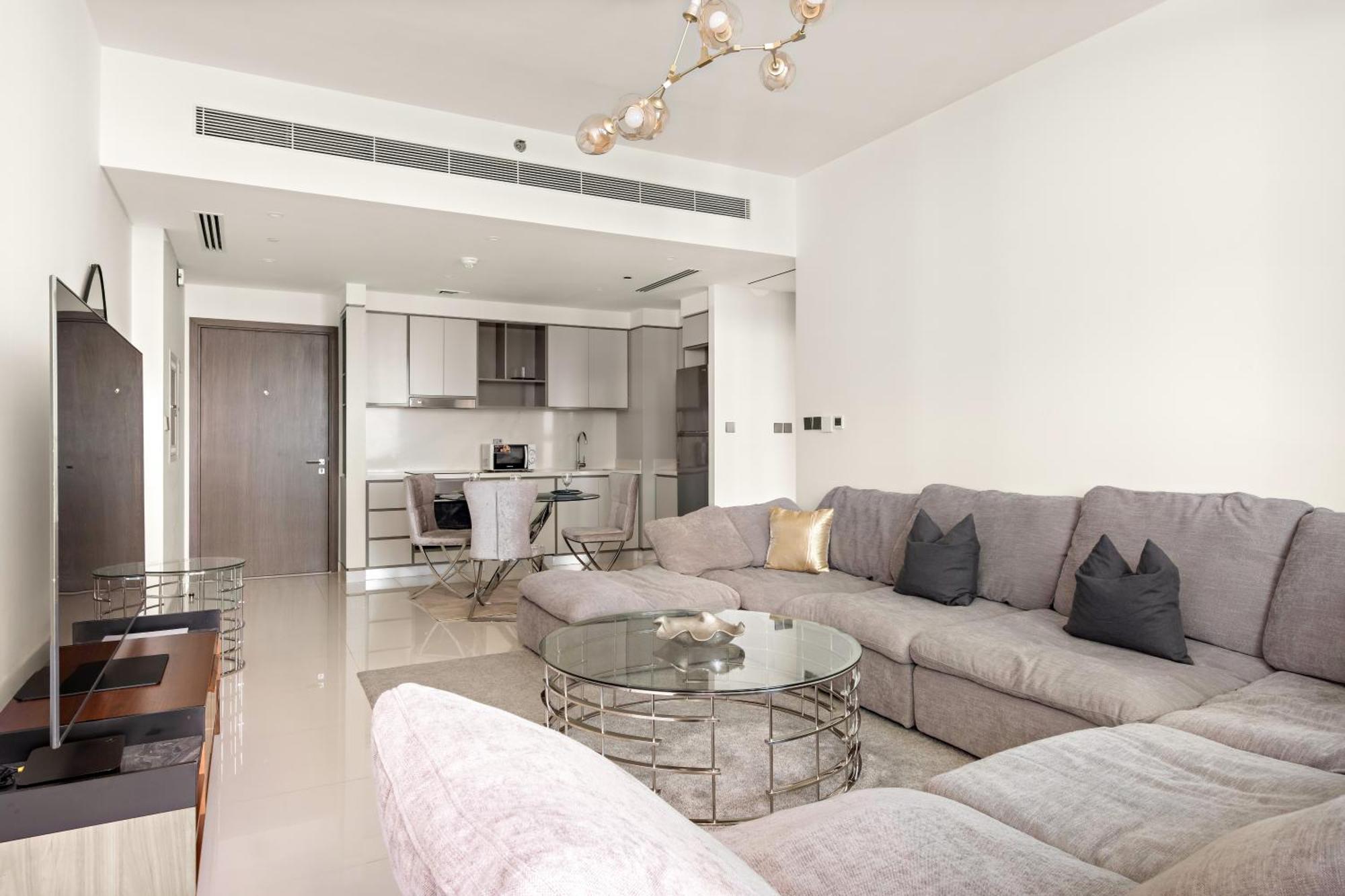 Luxury 1br In Sunrise Bay Apartment Dubai