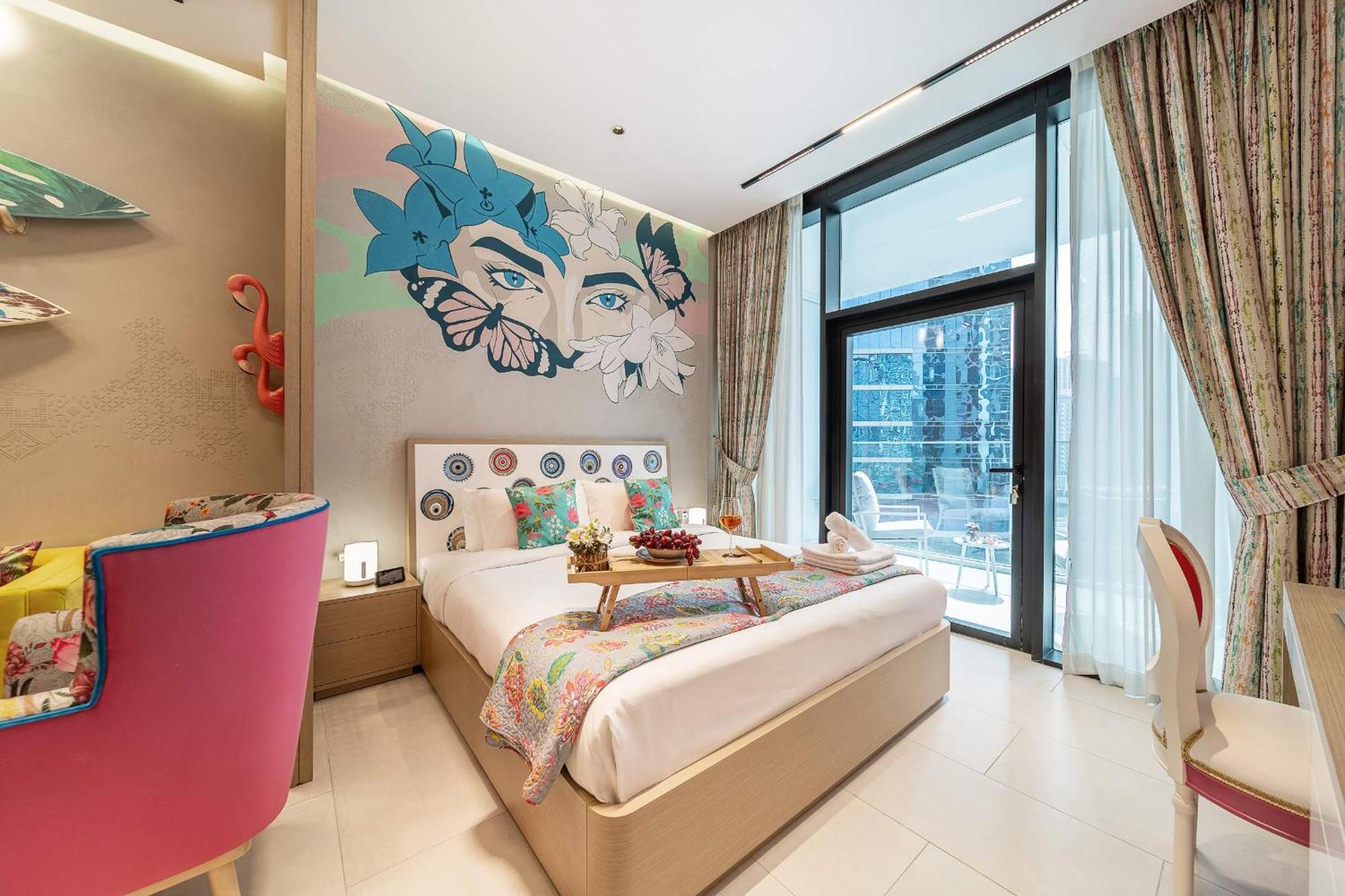 Airstay - Vibrant With Canal Views - Near Burj Khalifa - Monthly Offer Available