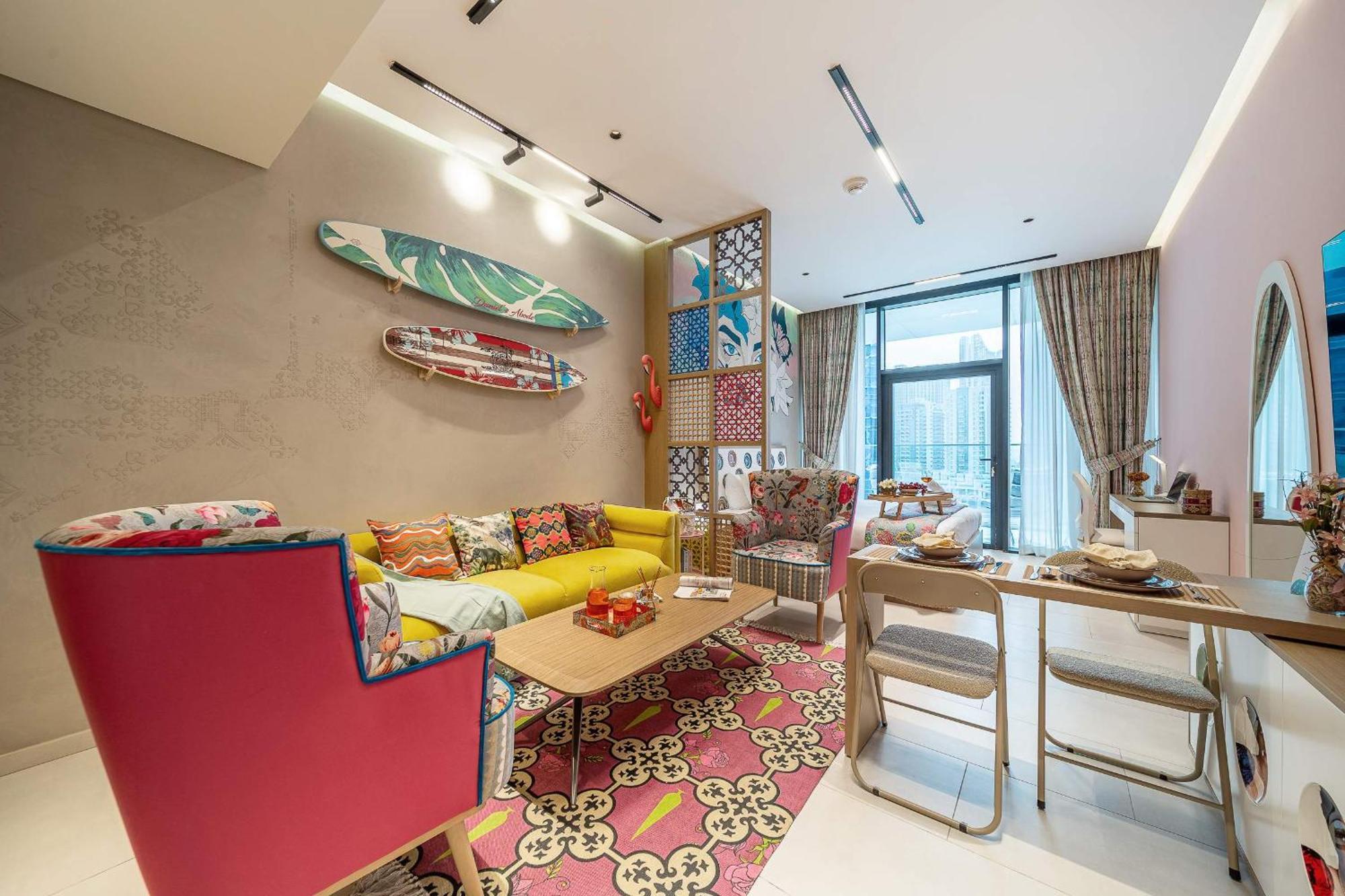 Apartment Airstay - Vibrant With Canal Views - Near Burj Khalifa - Monthly Offer Available *
