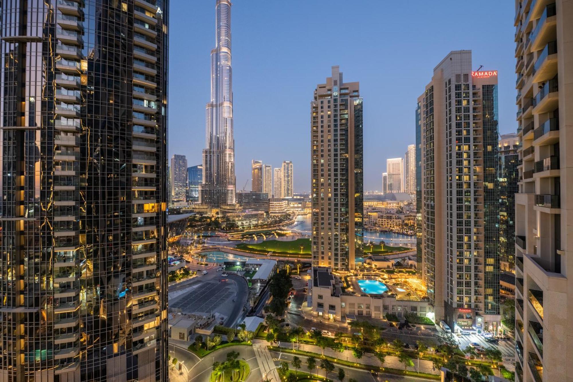 Apartment Luxury 4br With Hermes Touch & Burj Khalifa View *