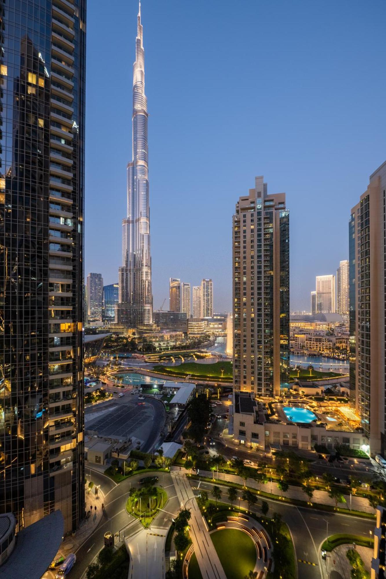 Luxury 4br With Hermes Touch & Burj Khalifa View Apartment