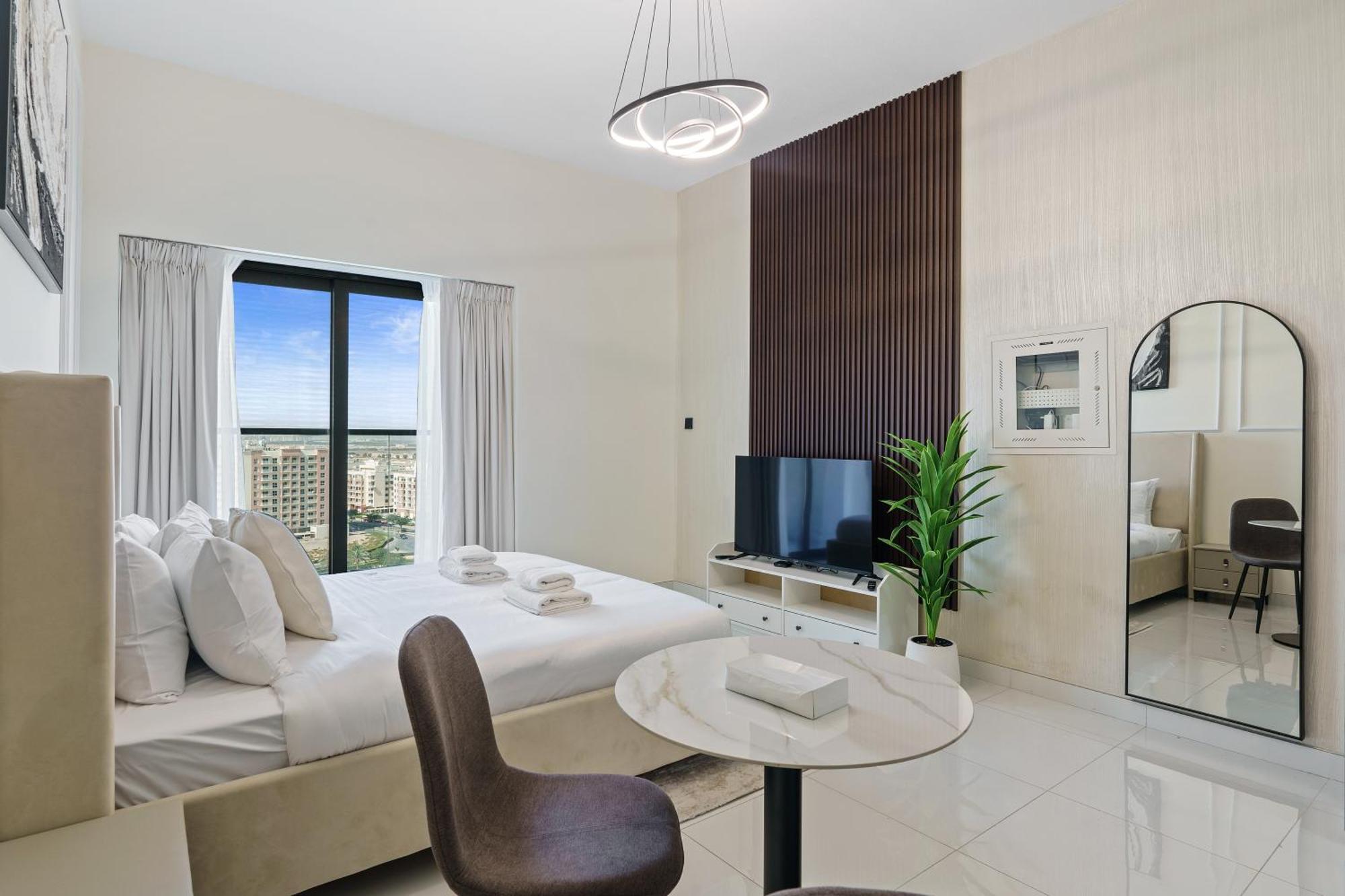Modern With Amenities Ideal Location Apartment