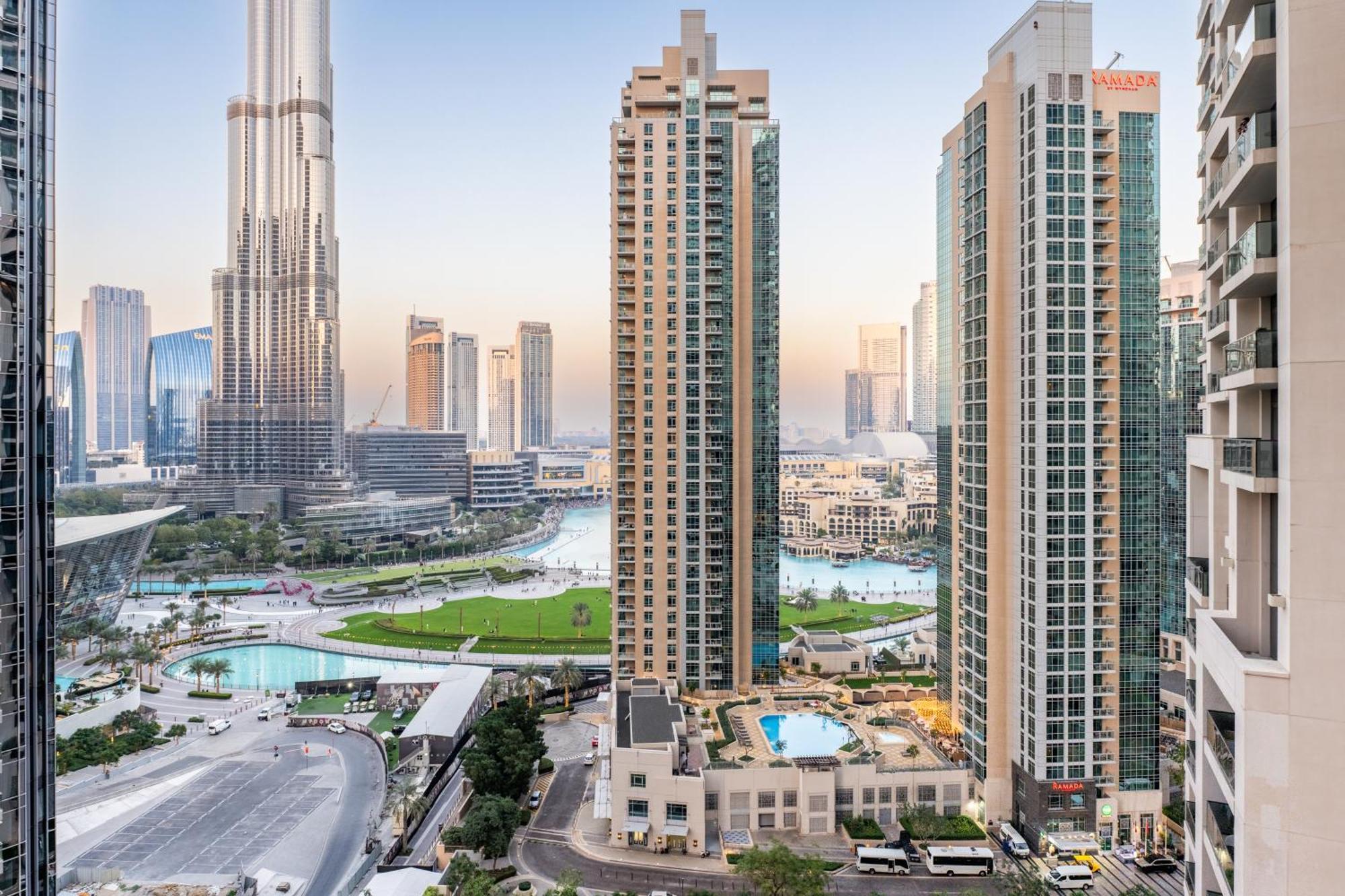 Apartment Luxury 4br With Hermes Touch & Burj Khalifa View *