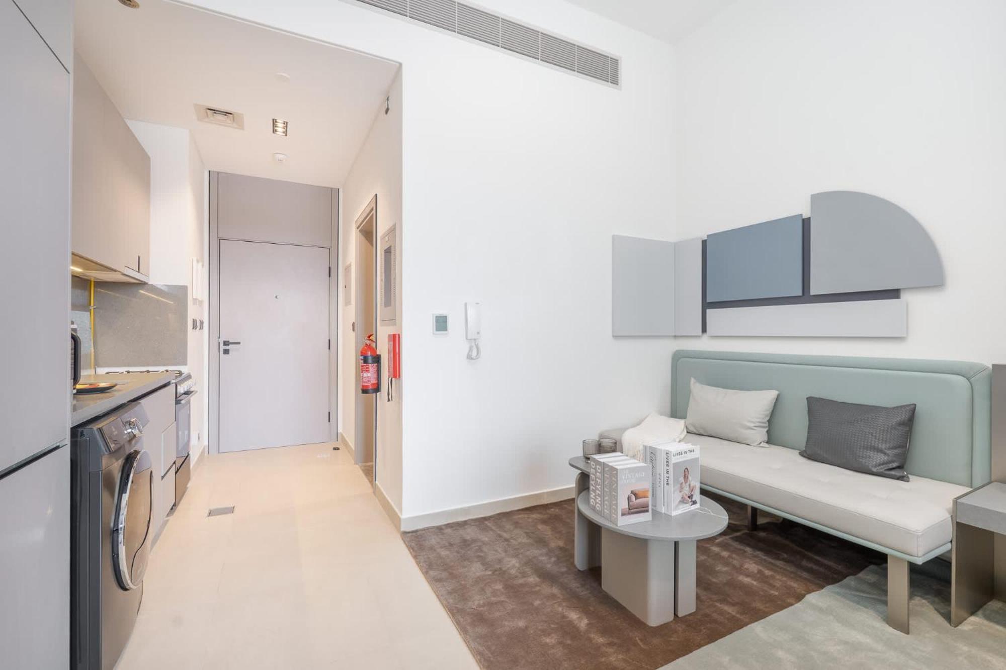 Apartment A Perfect In Mag 980 That Sleeps 2 Dubai