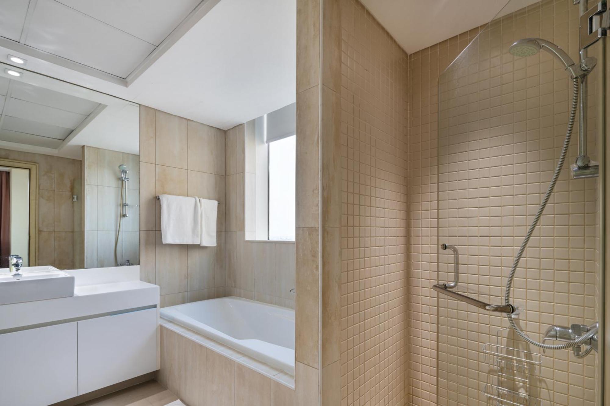 Apartment Access 4 Bedroom Jbr *