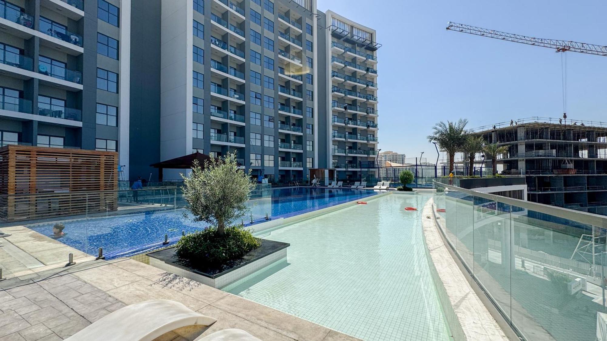 Modern With Amenities Ideal Location Apartment *