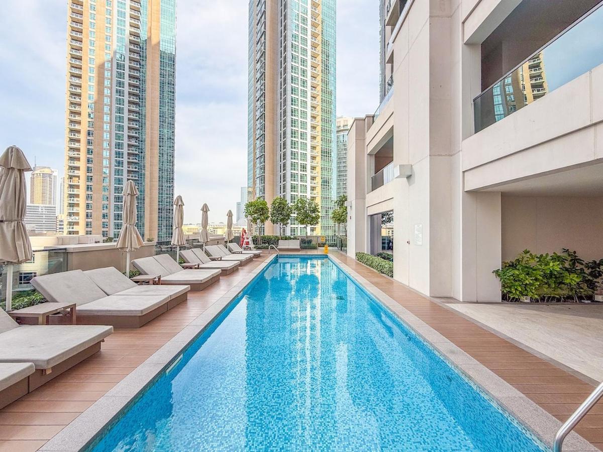 Luxury 4br With Hermes Touch & Burj Khalifa View Apartment
