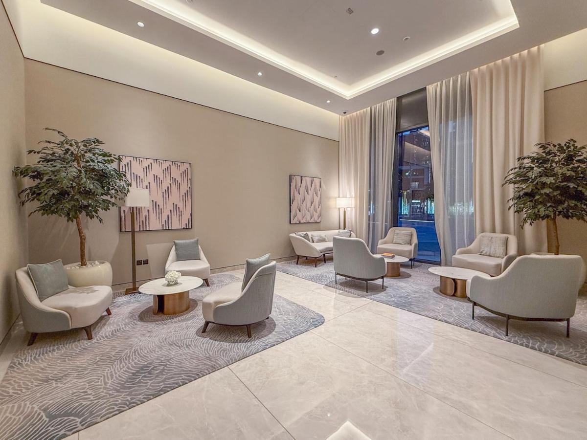 Luxury 4br With Hermes Touch & Burj Khalifa View Dubai