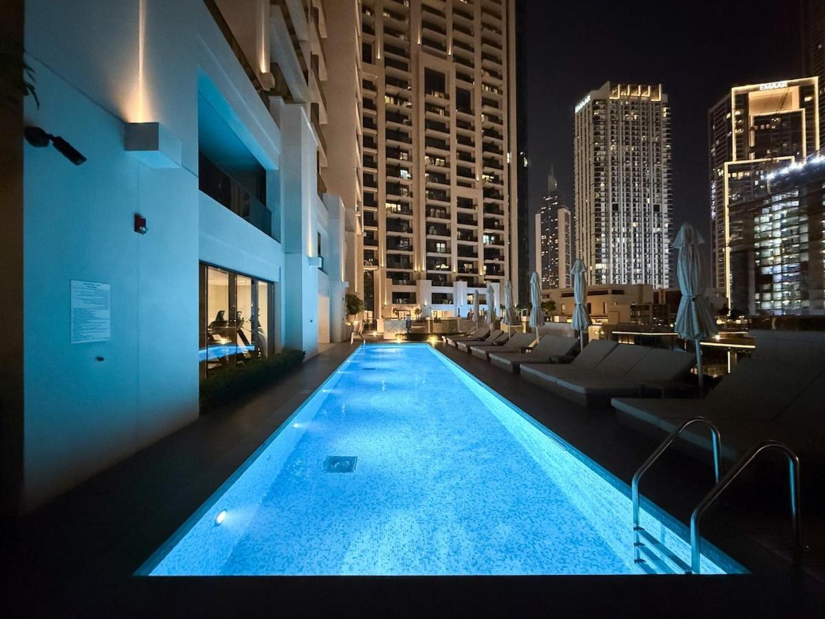 Luxury 4br With Hermes Touch & Burj Khalifa View * Dubai