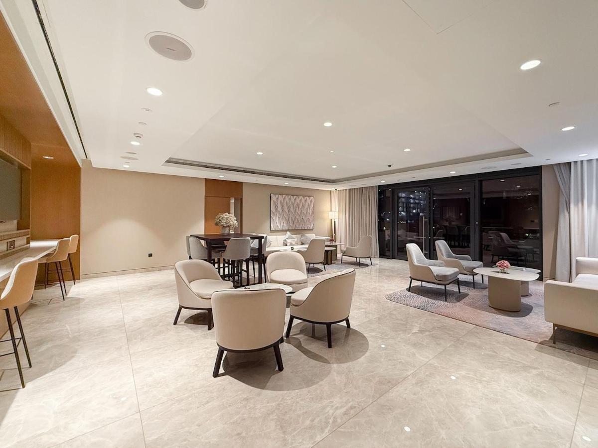 Luxury 4br With Hermes Touch & Burj Khalifa View