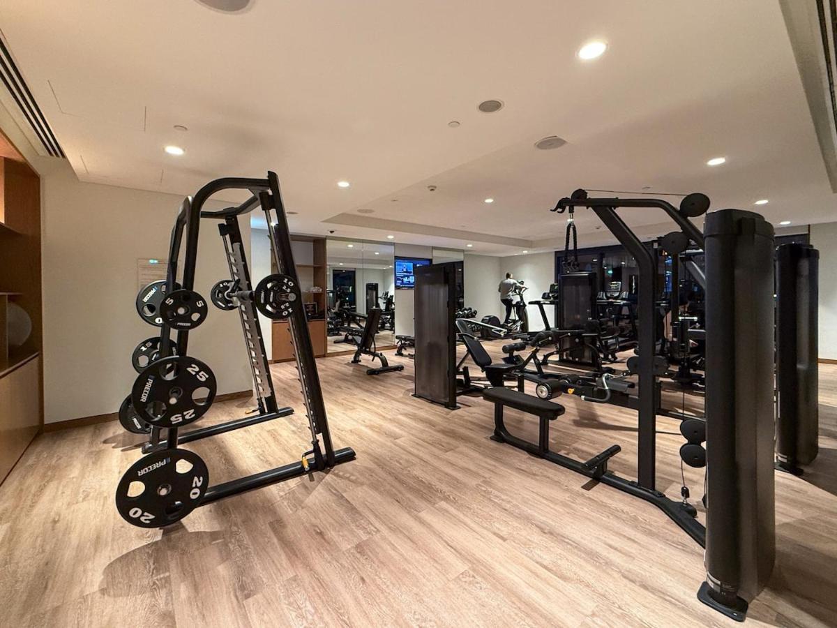 Luxury 4br With Hermes Touch & Burj Khalifa View * Dubai