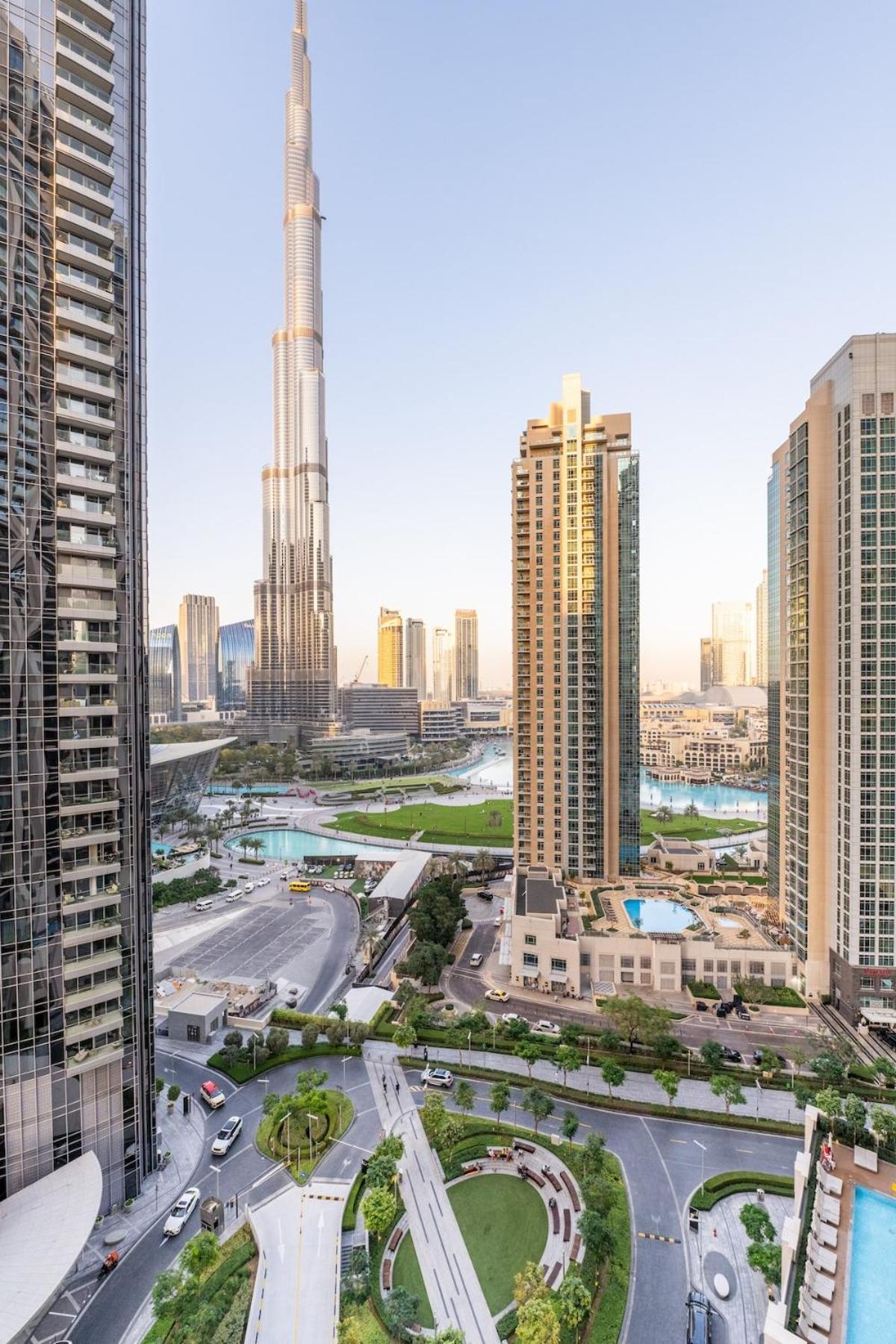 Luxury 4br With Hermes Touch & Burj Khalifa View Apartment Dubai