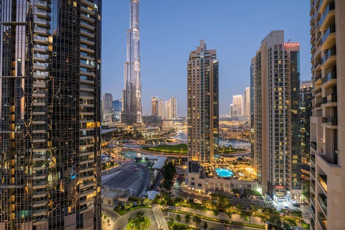 Luxury 4br With Hermes Touch & Burj Khalifa View Dubai