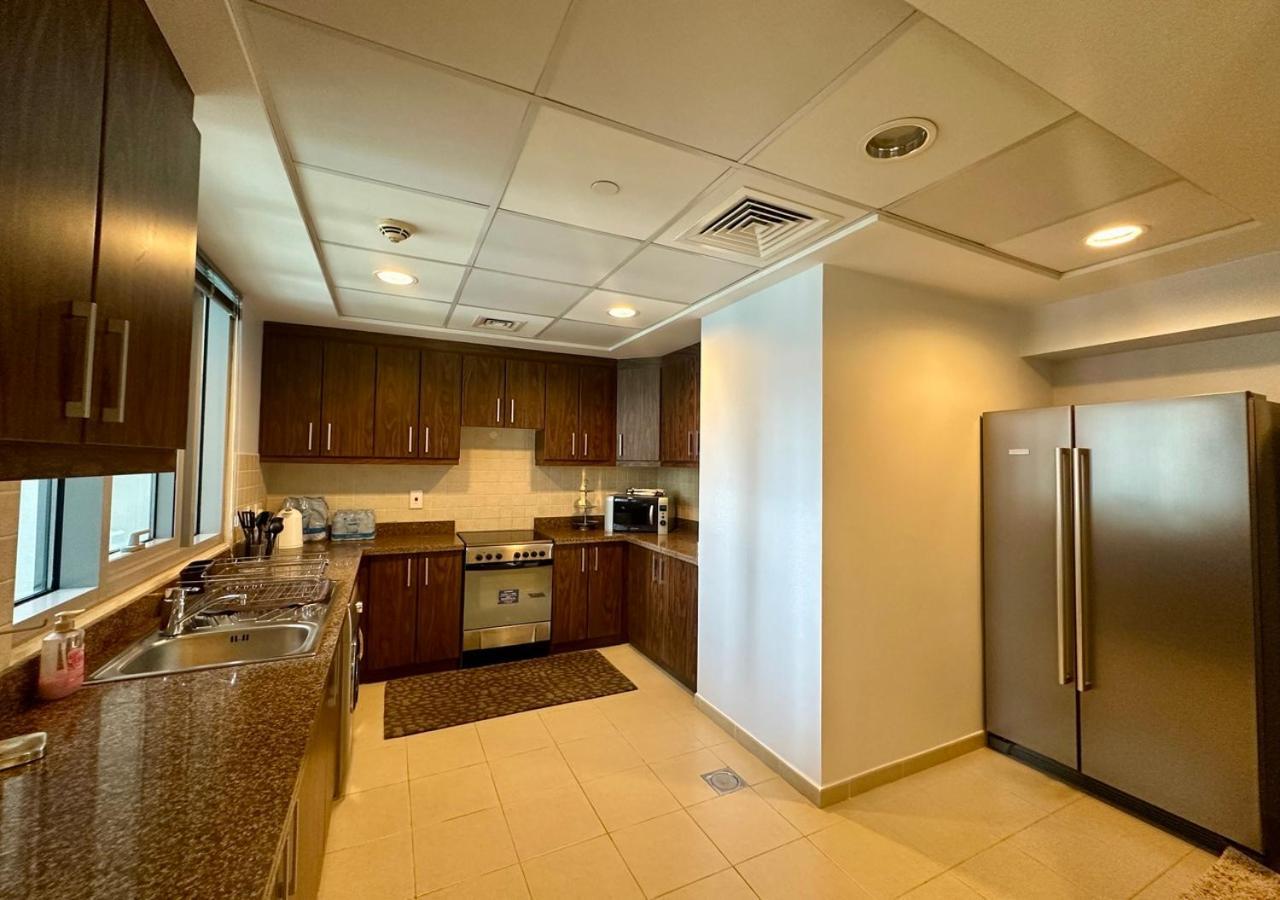 Stylish 1br In Executive Tower *