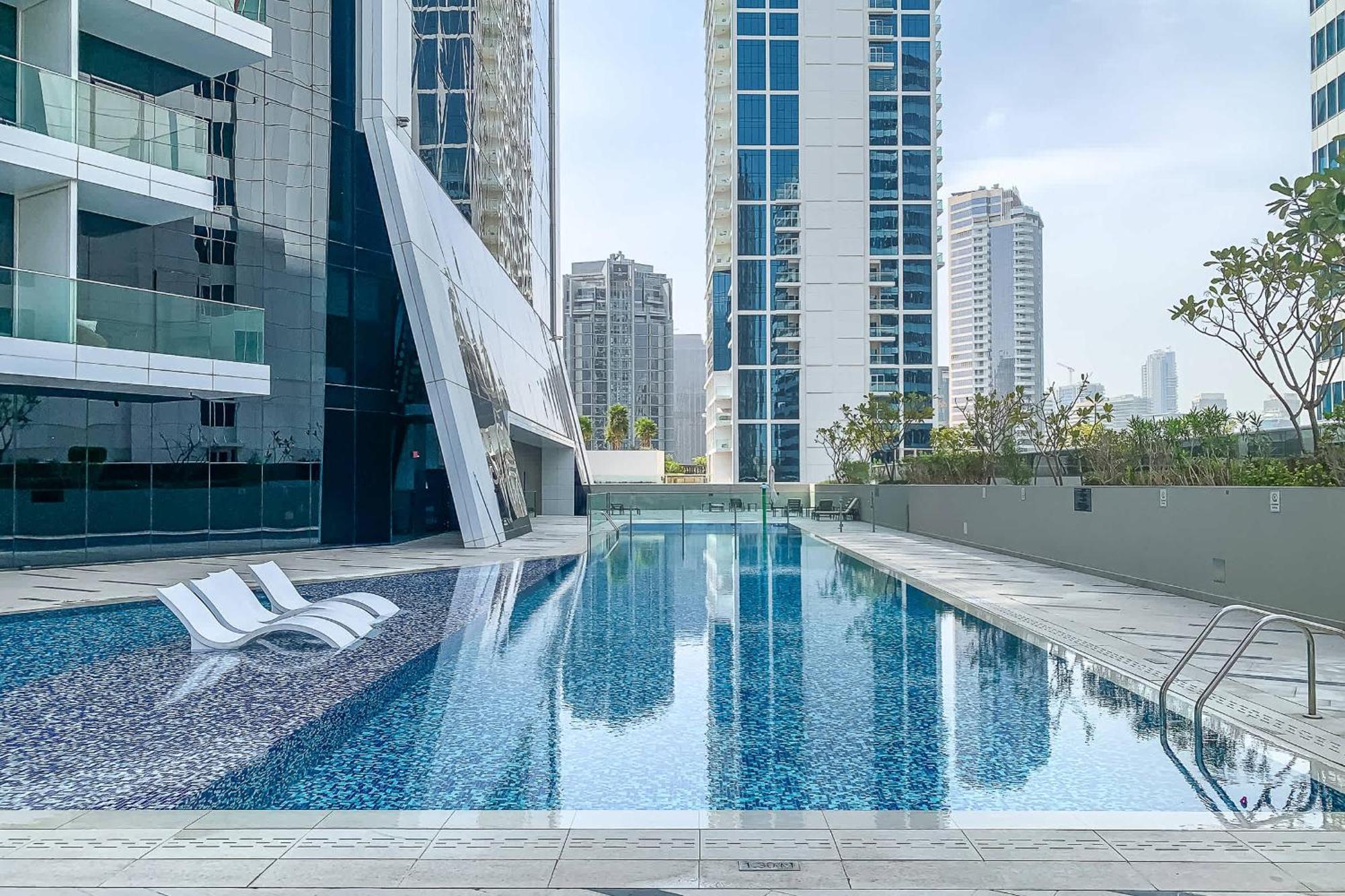 Airstay - Vibrant With Canal Views - Near Burj Khalifa - Monthly Offer Available