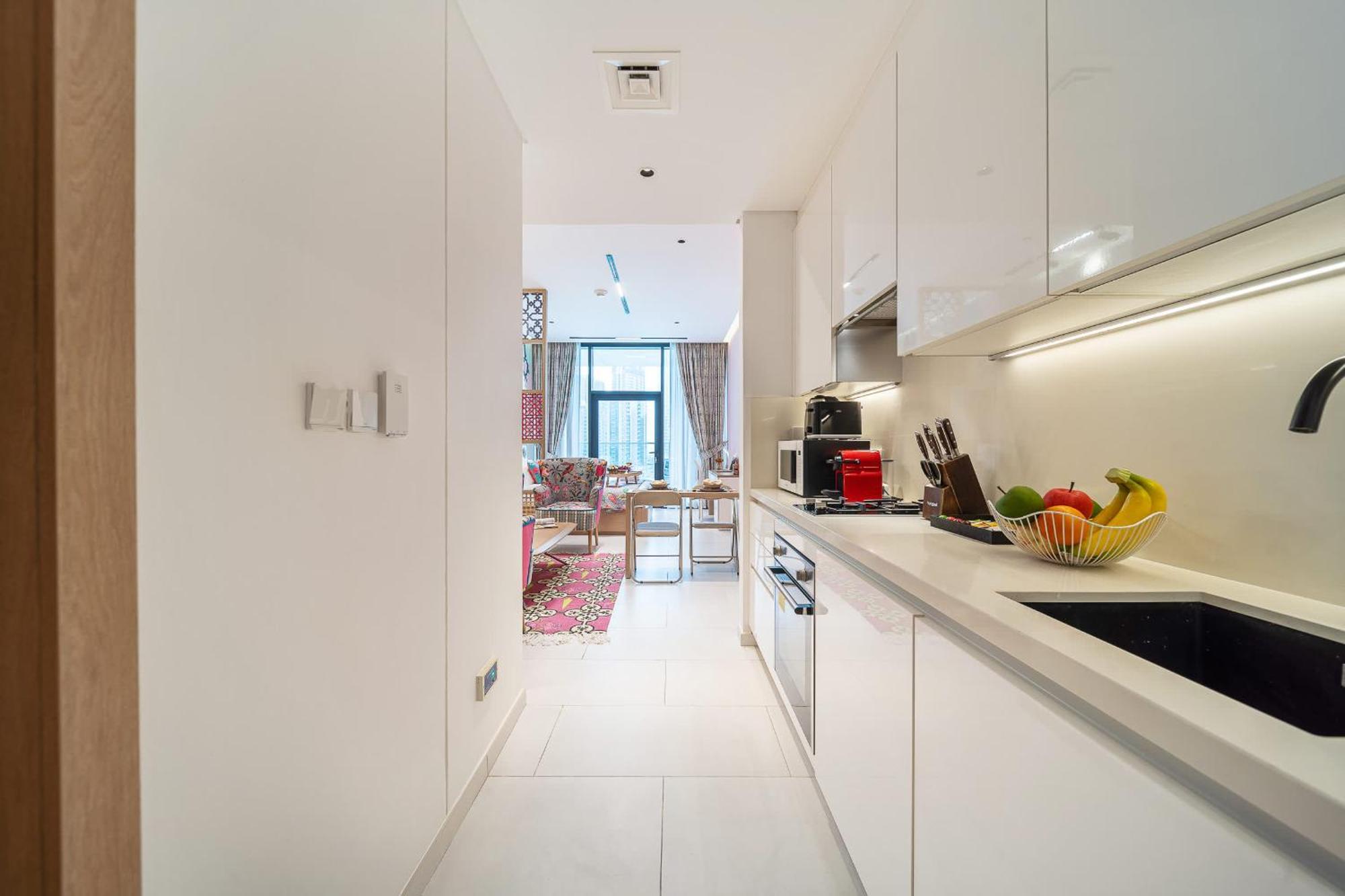 Airstay - Vibrant With Canal Views - Near Burj Khalifa - Monthly Offer Available Apartment *