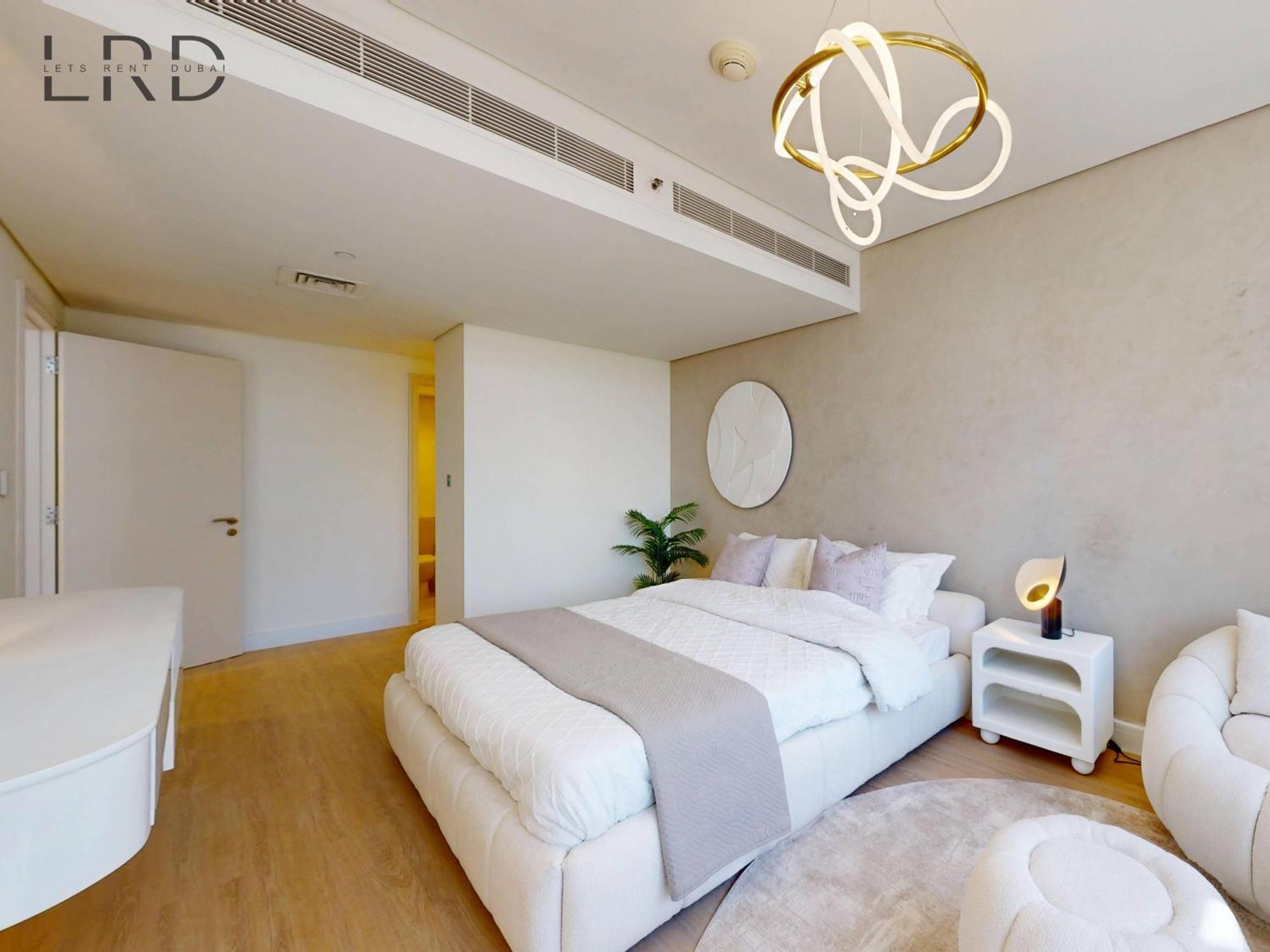 Chic And Modern 2br Duplex With View