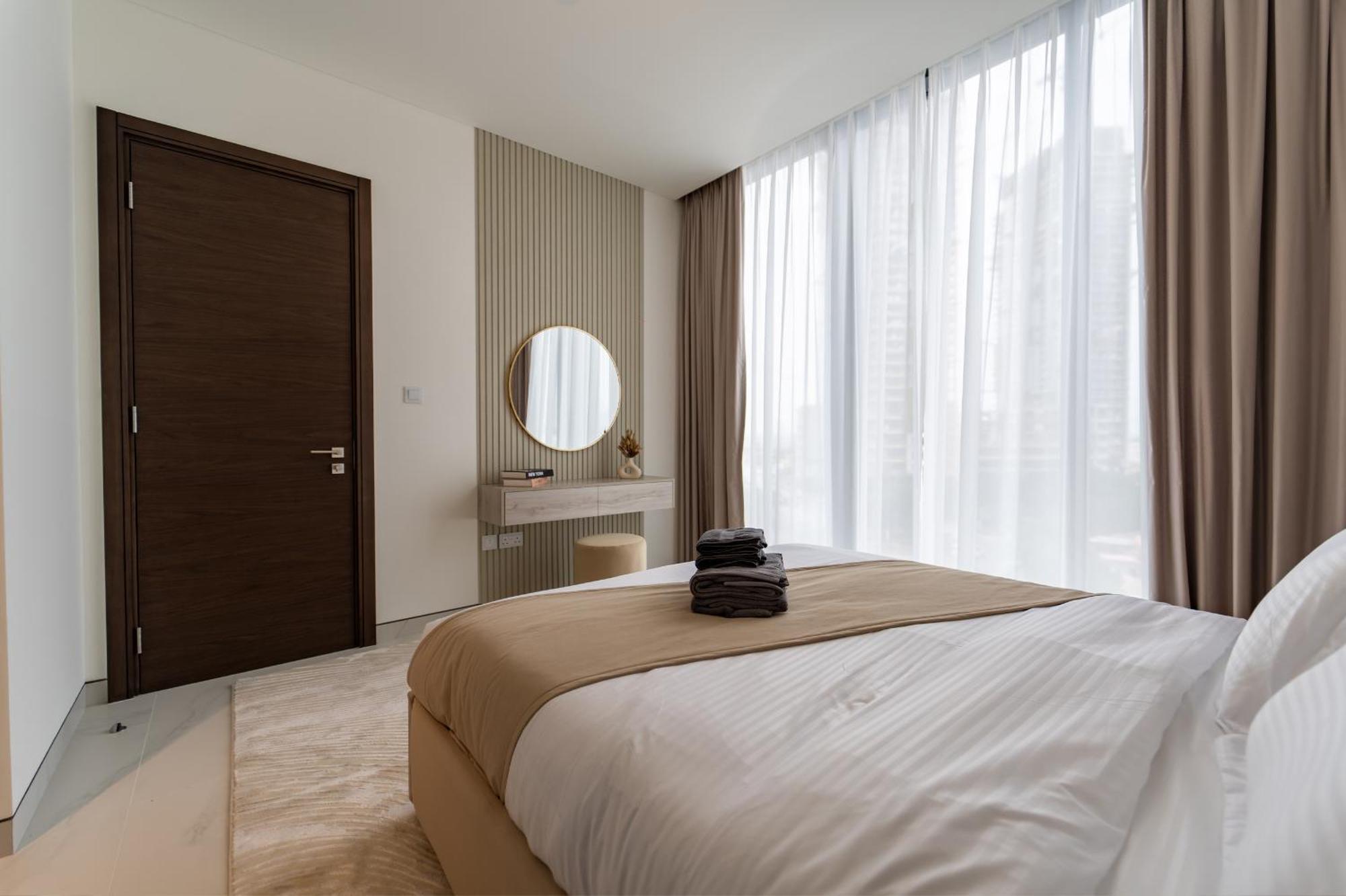 Modern 1br In Creek Vistas Grande, Burj Khalifa View Apartment