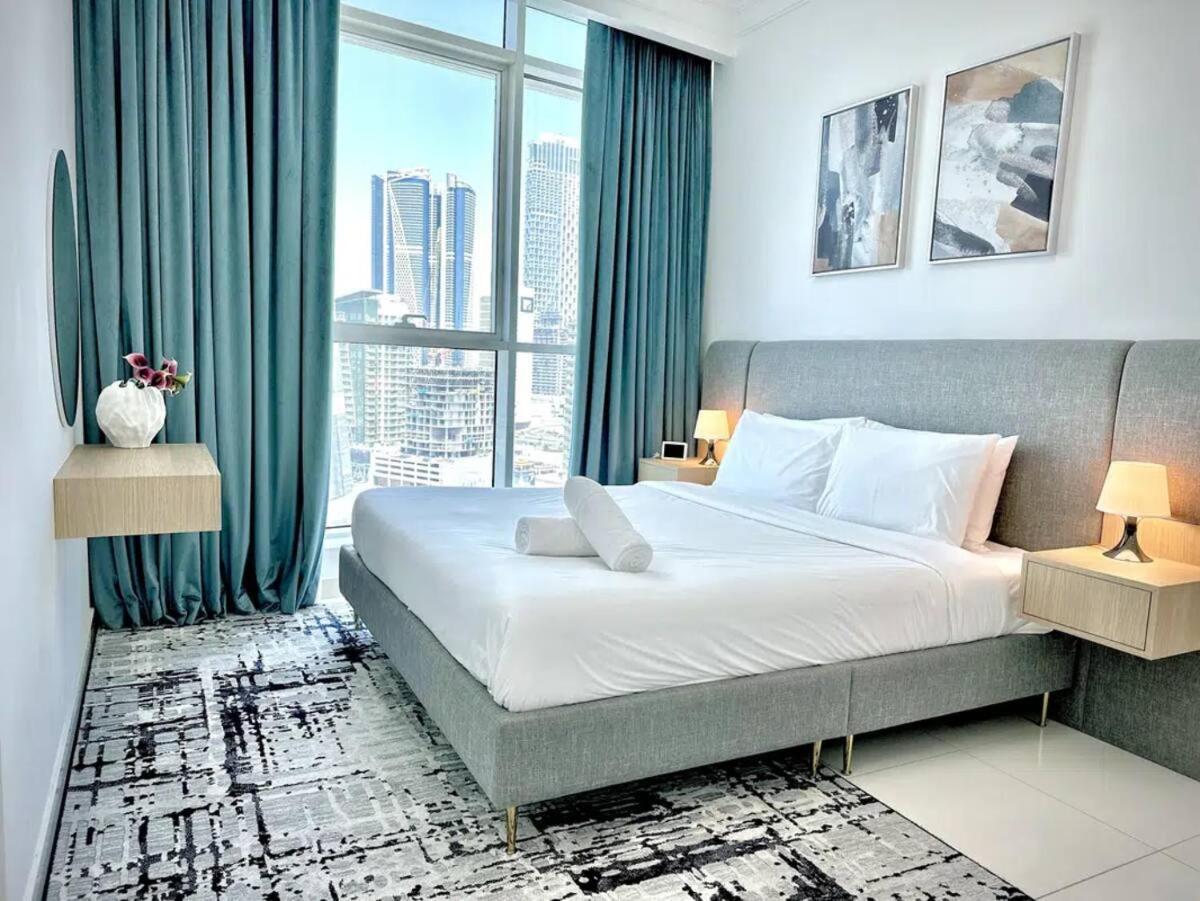 Majestic Tower Apartment Dubai