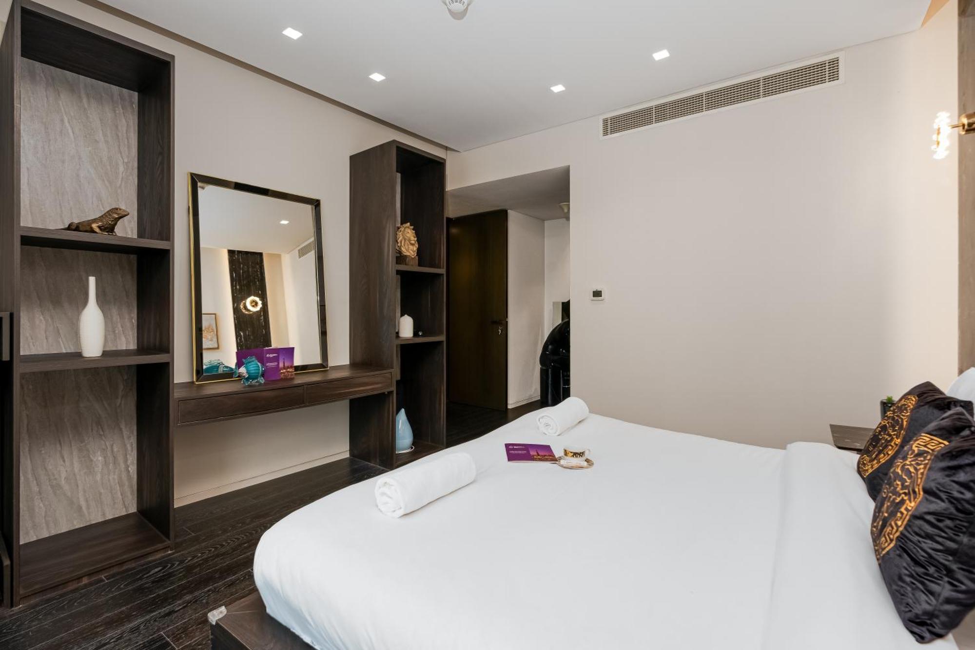 Apartment Dreaminn-2br Damac Heights With Sea View & Balcony Dubai