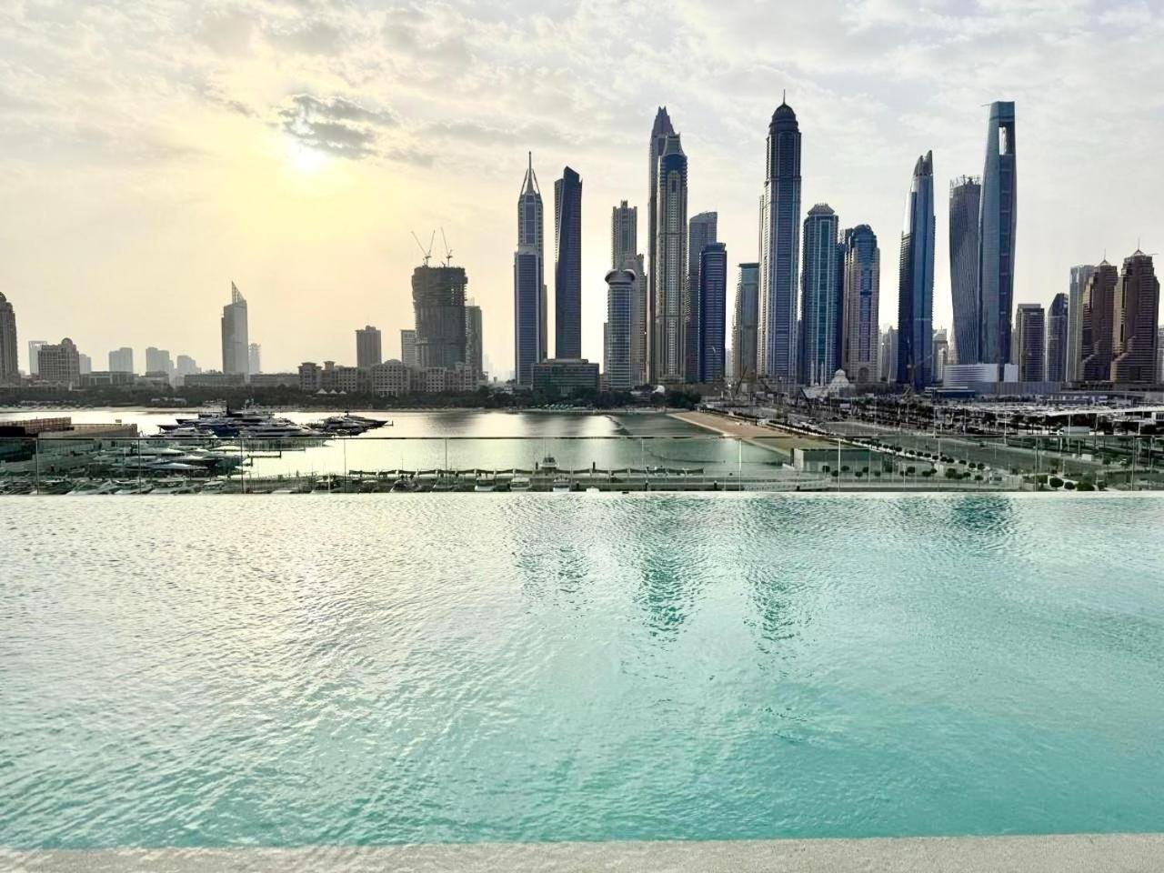 Luxury 1br In Sunrise Bay Apartment Dubai