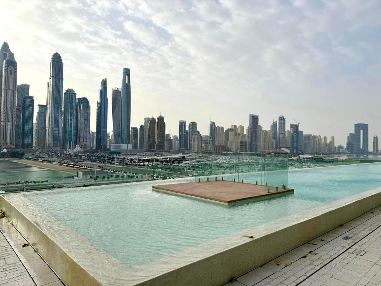Luxury 1br In Sunrise Bay Apartment Dubai