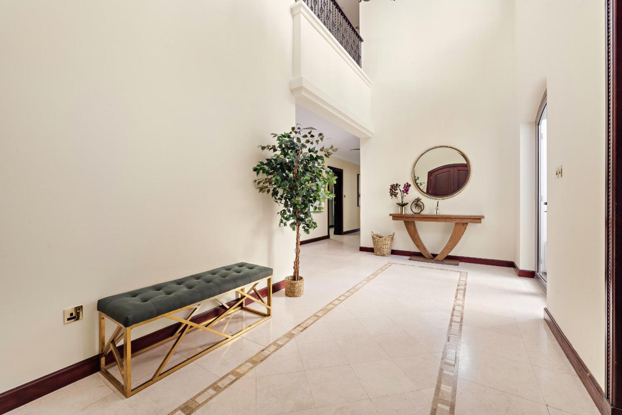 Holiday home Vayk - Iconic 5 Bedroom On The Palm With Private Pool *